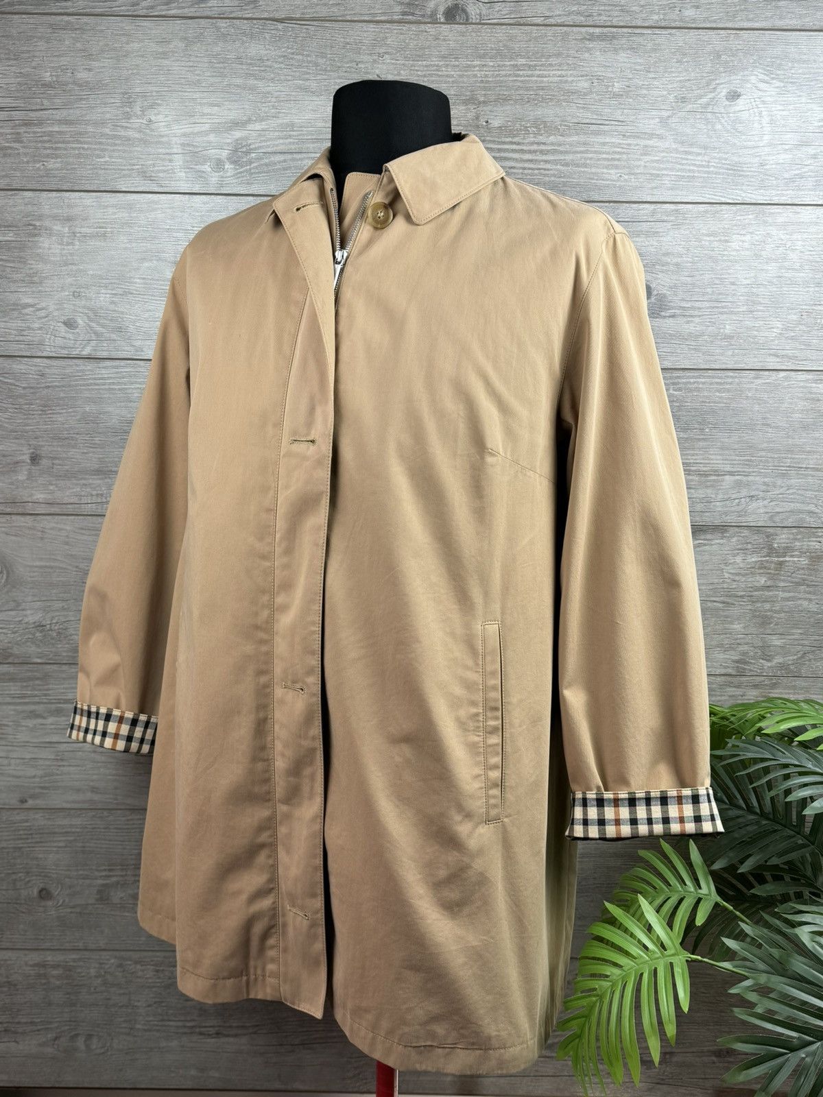 Burberry Vintage Trench Burberry 90s Size L Size US L / EU 52-54 / 3 - 4 Thumbnail