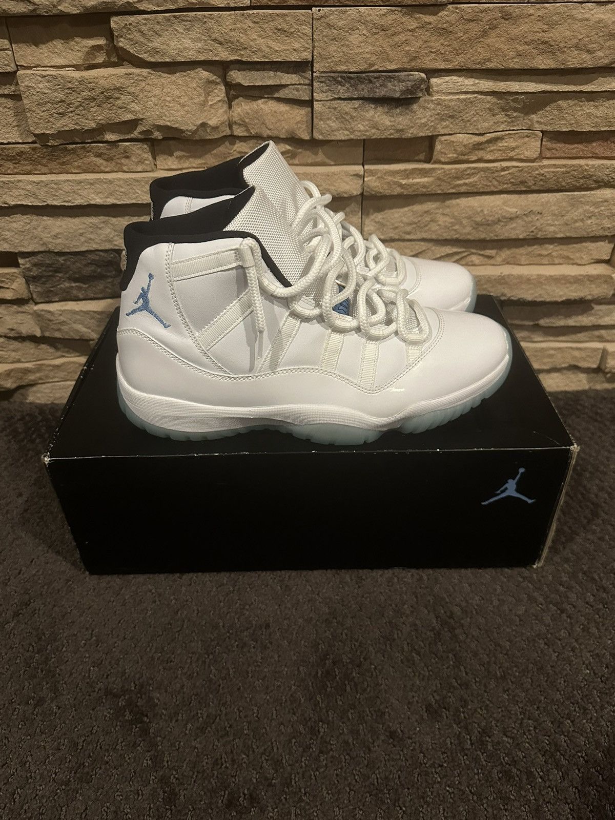 Jordan Brand Air Jordan 11 Retro “Legend Blue” Size US 10 / EU 43 - 4 Thumbnail