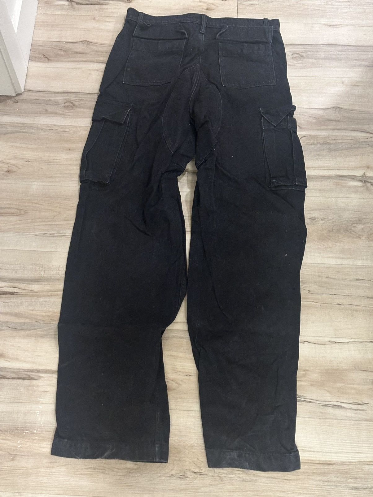 Holiday Brand Holiday black cargos Size US 30 / EU 46 - 2 Thumbnail