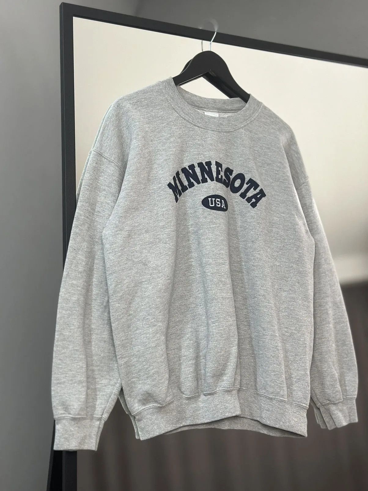 Other Vintage MINNESOTA Sweatshirt Y2K USA Hoodie Supreme Style Size US L / EU 52-54 / 3 - 3 Thumbnail