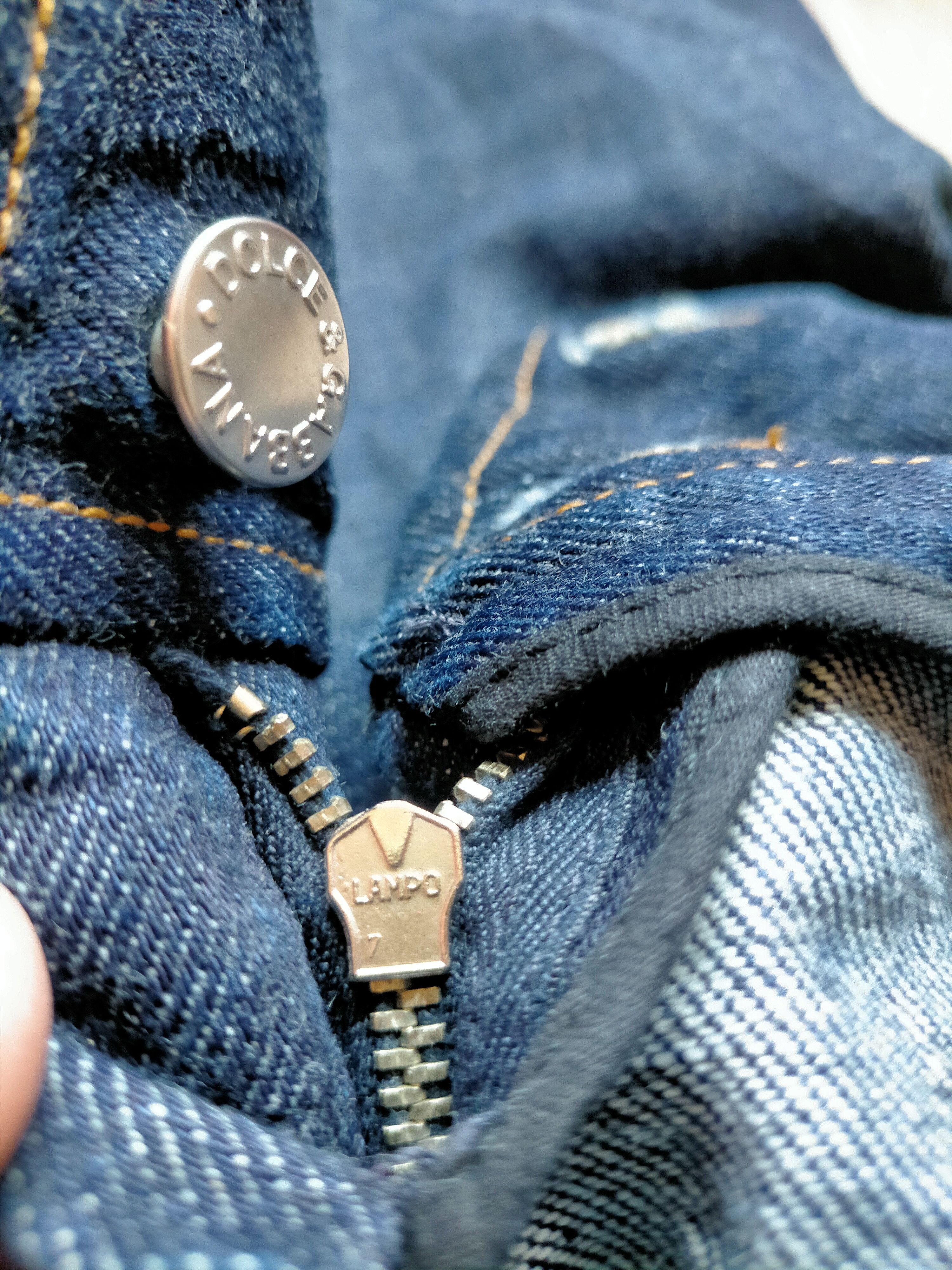 Dolce & Gabbana Dolce & Gabbana Flare Jeans Low rise Boot cut denim Size US 32 / EU 48 - 15 Thumbnail