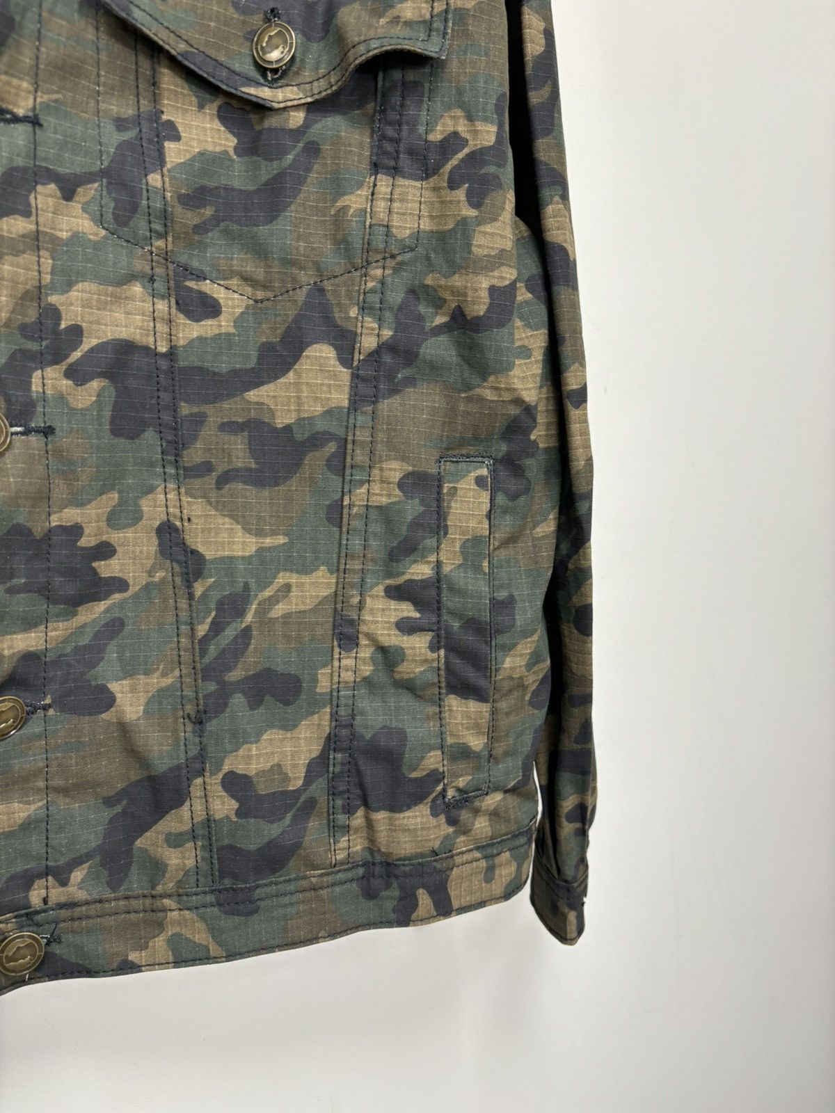 Ecko Unltd. Vintage Ecko Unltd. Y2K Embroidered Logo Hype Camo Jacket Size US L / EU 52-54 / 3 - 7 Thumbnail