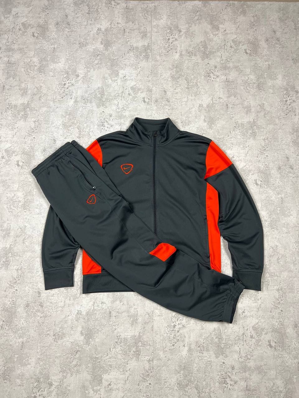 Nike Vintage Nike Y2K Track Suit Size US XL / EU 56 / 4 - 1 Thumbnail