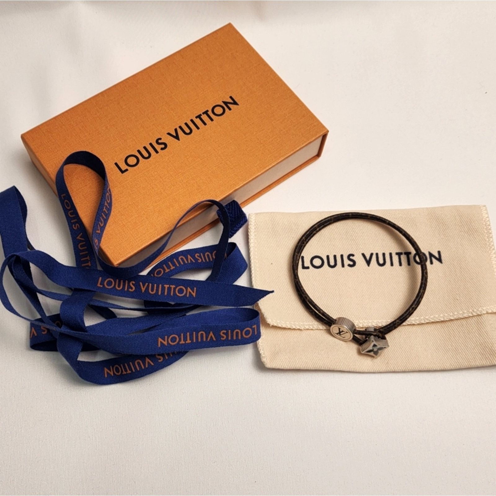 Louis Vuitton Authentic Louis Vuitton Catch It Monogram Eclipse New Rare Size ONE SIZE - 12 Thumbnail