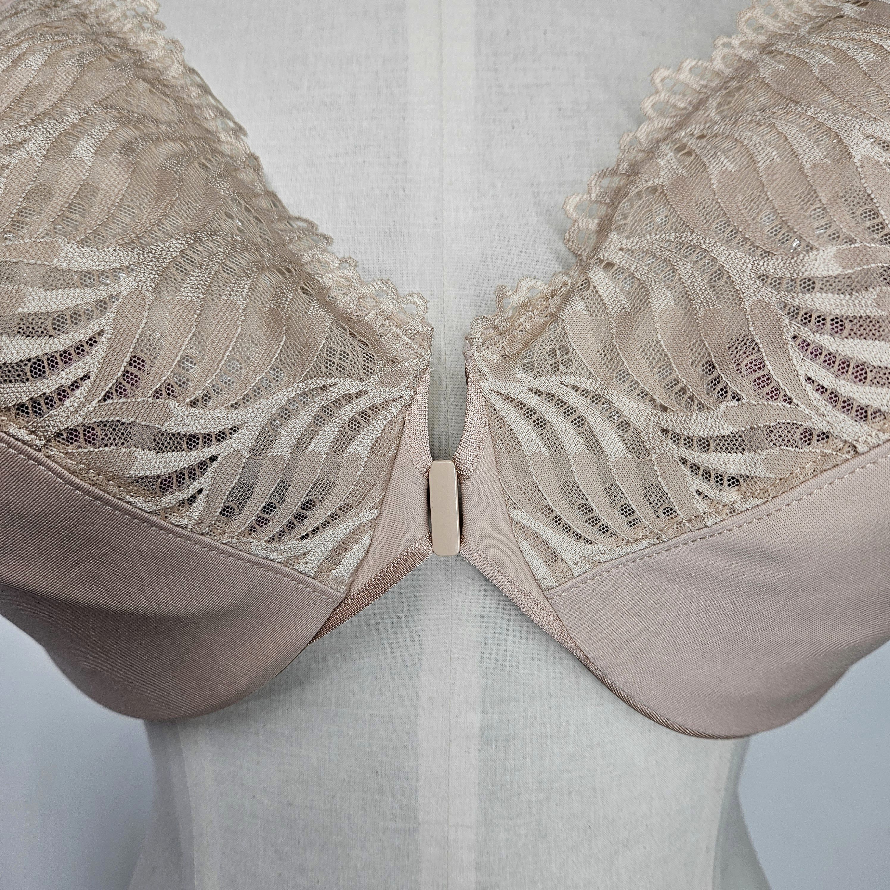 Other Glamorise 44DD Bra Beige Sport Racer Back Underwire Lace A Size ONE SIZE - 5 Thumbnail
