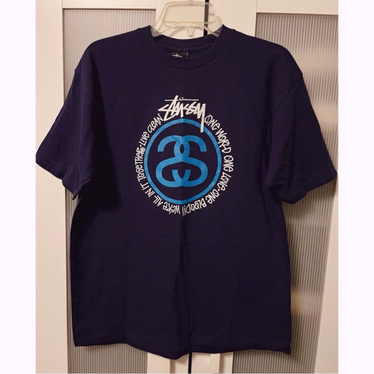 Stussy NWOT Stussy One World One Love SS Graphic Tee Navy Blue Size US M / EU 48-50 / 2 - 1 Thumbnail