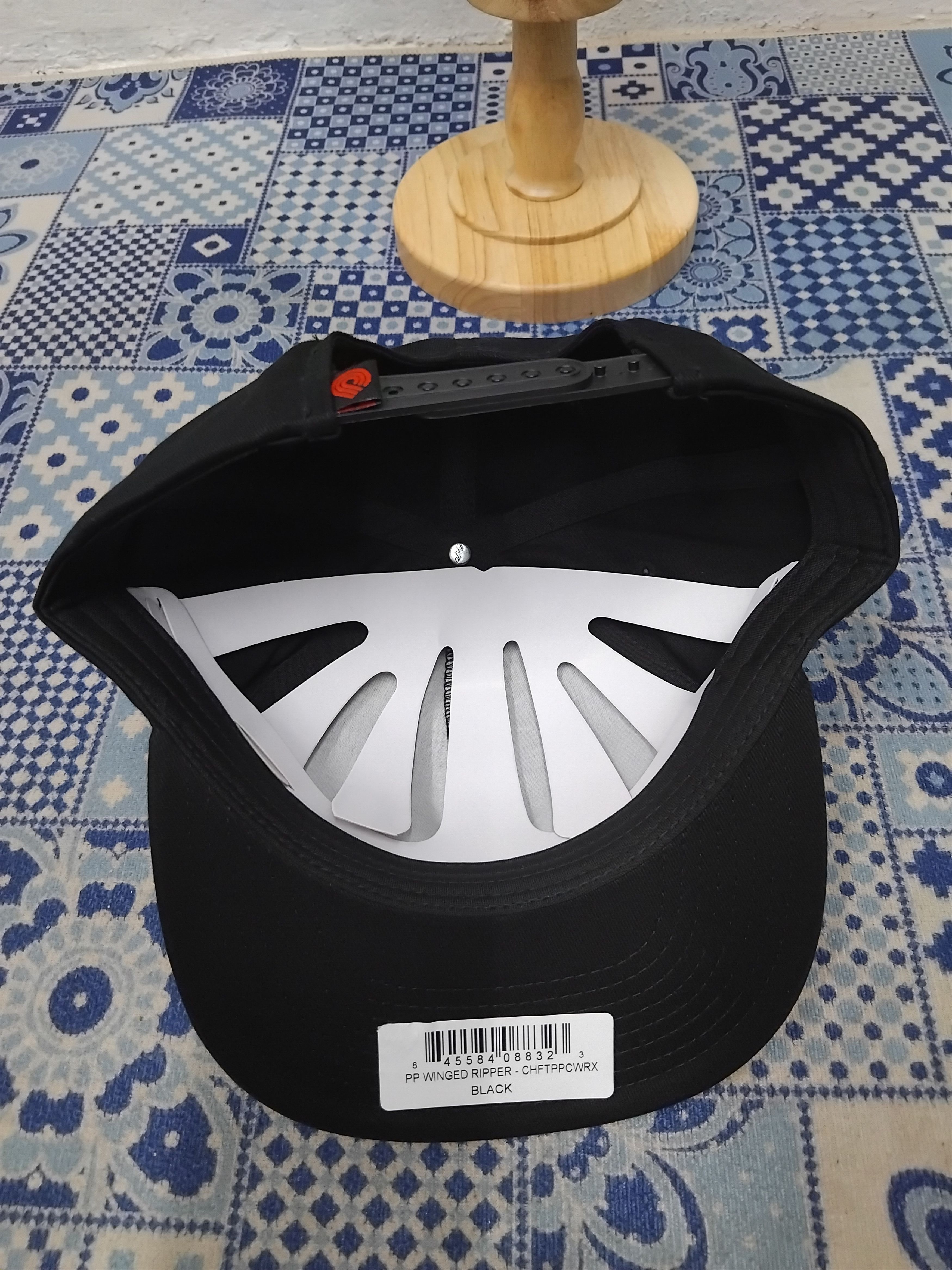💥Powell Peralta Black colour skull winged cap