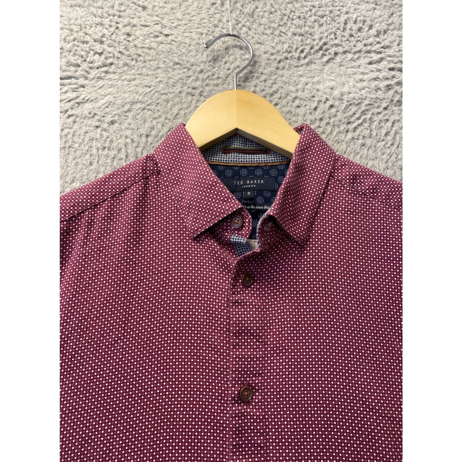 Ted Baker Ted Baker Shirt Men’s Size M Slim Cotton Red Geometric Button-Up Long Sleeve Casual Party/Cocktail Travel 3 M Mens Regular Red Ted Baker Size US S / EU 44-46 / 1 - 3 Thumbnail