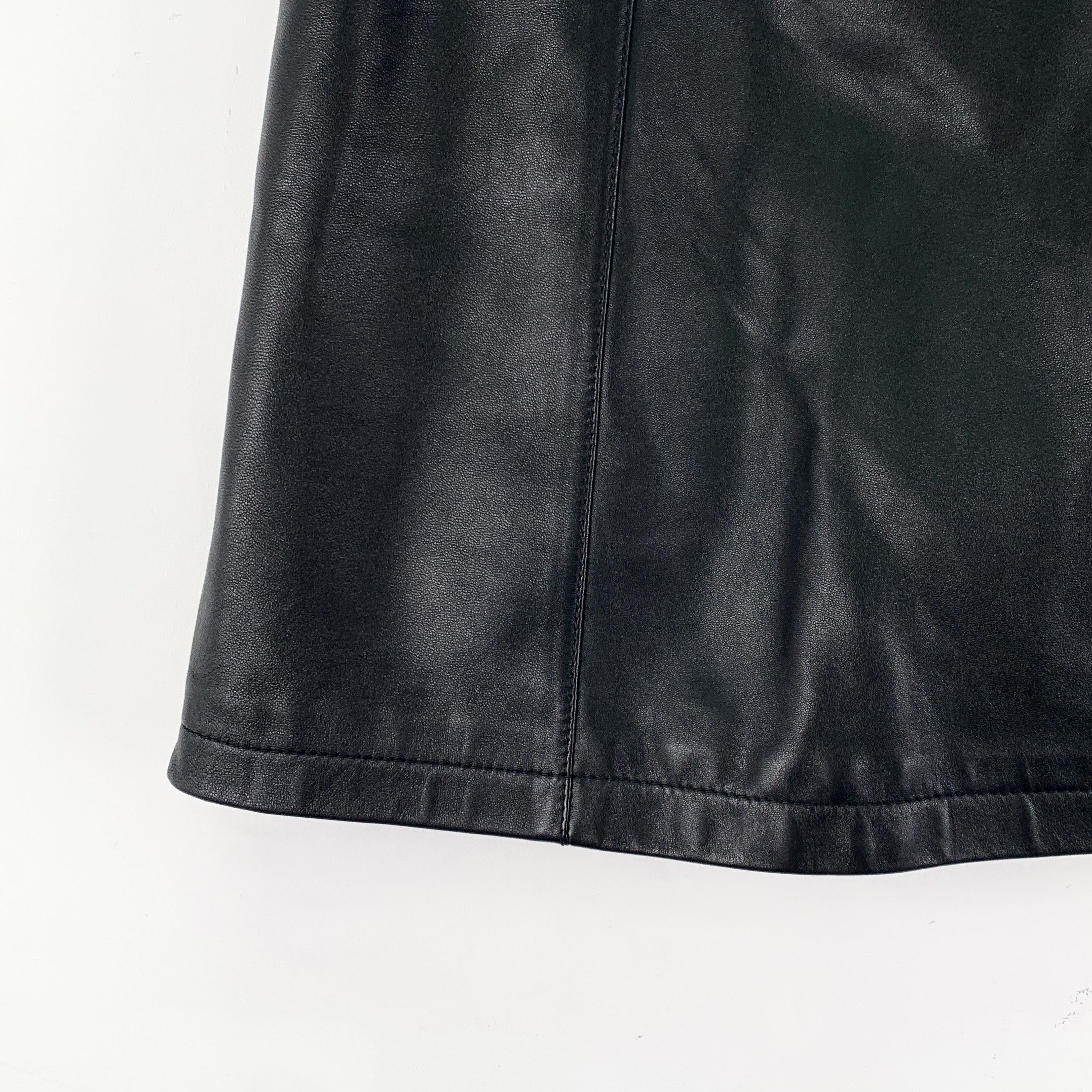 Celine Celine Arc Leather Skirt Black (40) Size 27" / US 4 / IT 40 - 4 Thumbnail