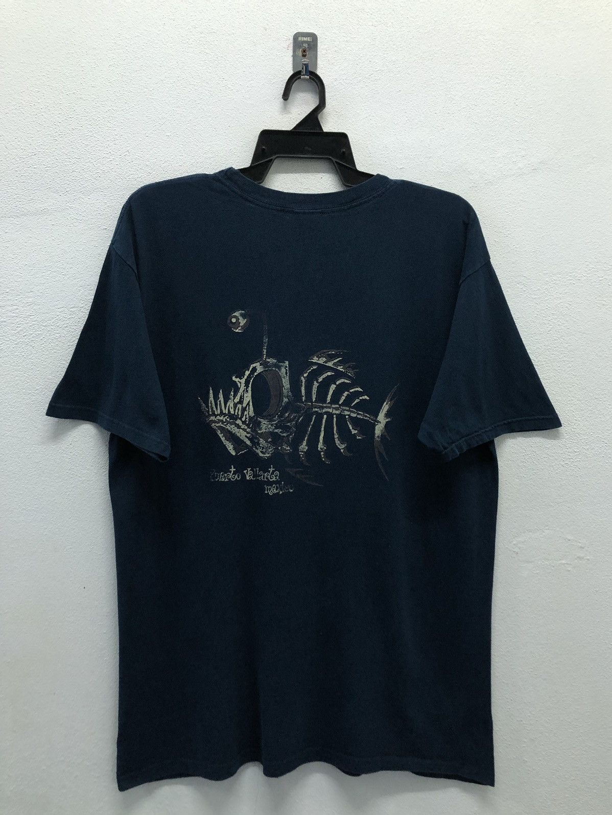 Vintage Vintage Yazbek Puerto Vallarta Mexico T-Shirt Size US L / EU 52-54 / 3 - 1 Thumbnail