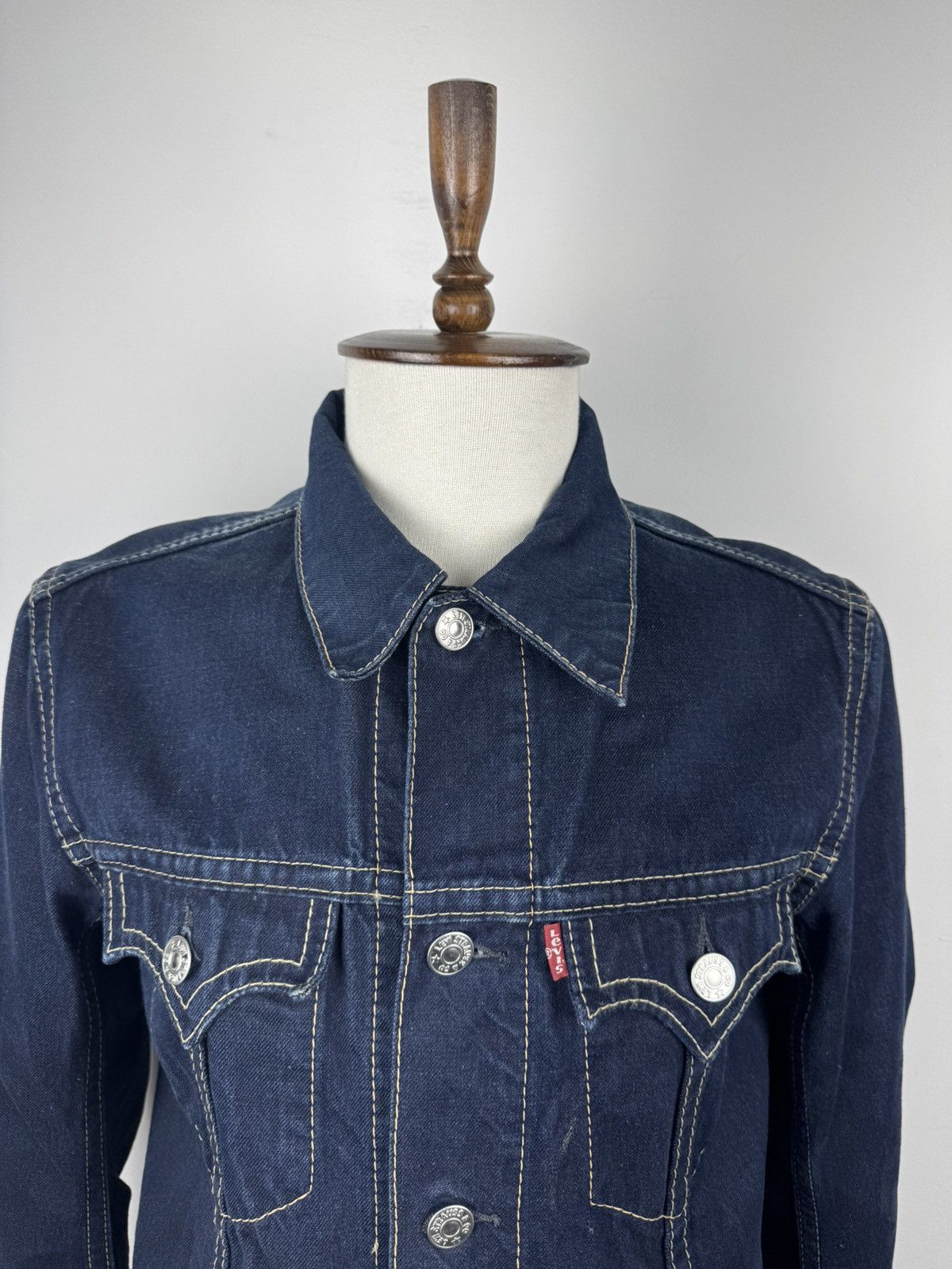 Levi's × Vintage Men’s Vintage Levi’s Trucker Denim Cropped Jacket size M Size US M / EU 48-50 / 2 - 2 Thumbnail