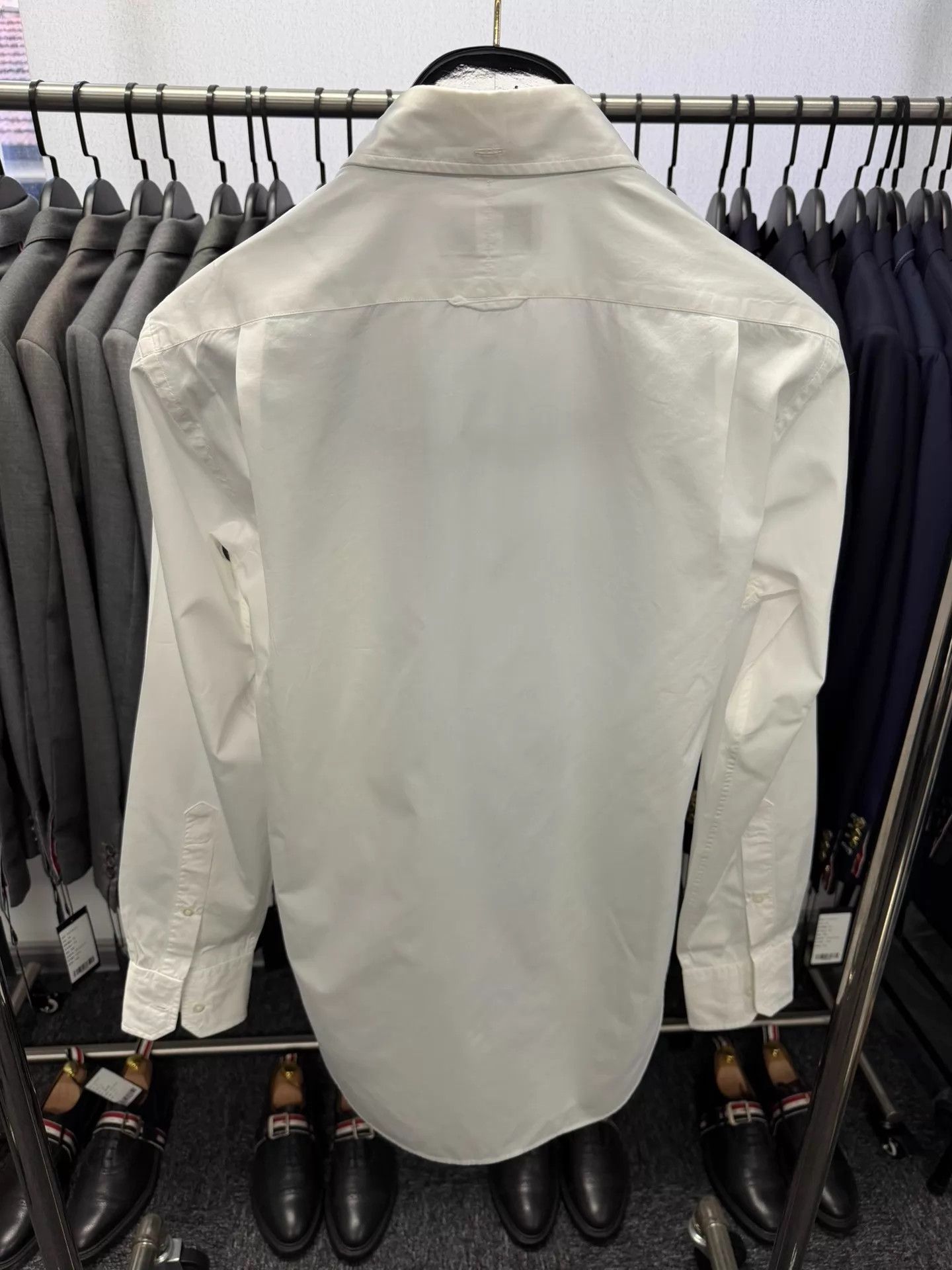Thom Browne Thom Browne Men's TriColor Placket Poplin Shirt Size 2 Size US M / EU 48-50 / 2 - 2 Thumbnail