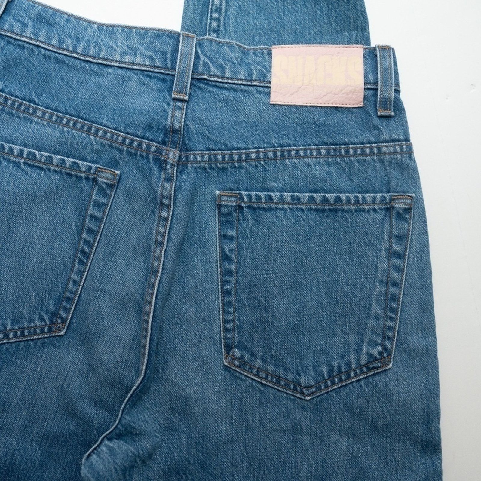 MOTHER MOTHER. SNACKS! High Waisted Twizzy Skimp Jeans. Size 26" / US 2 / IT 38 - 9 Thumbnail