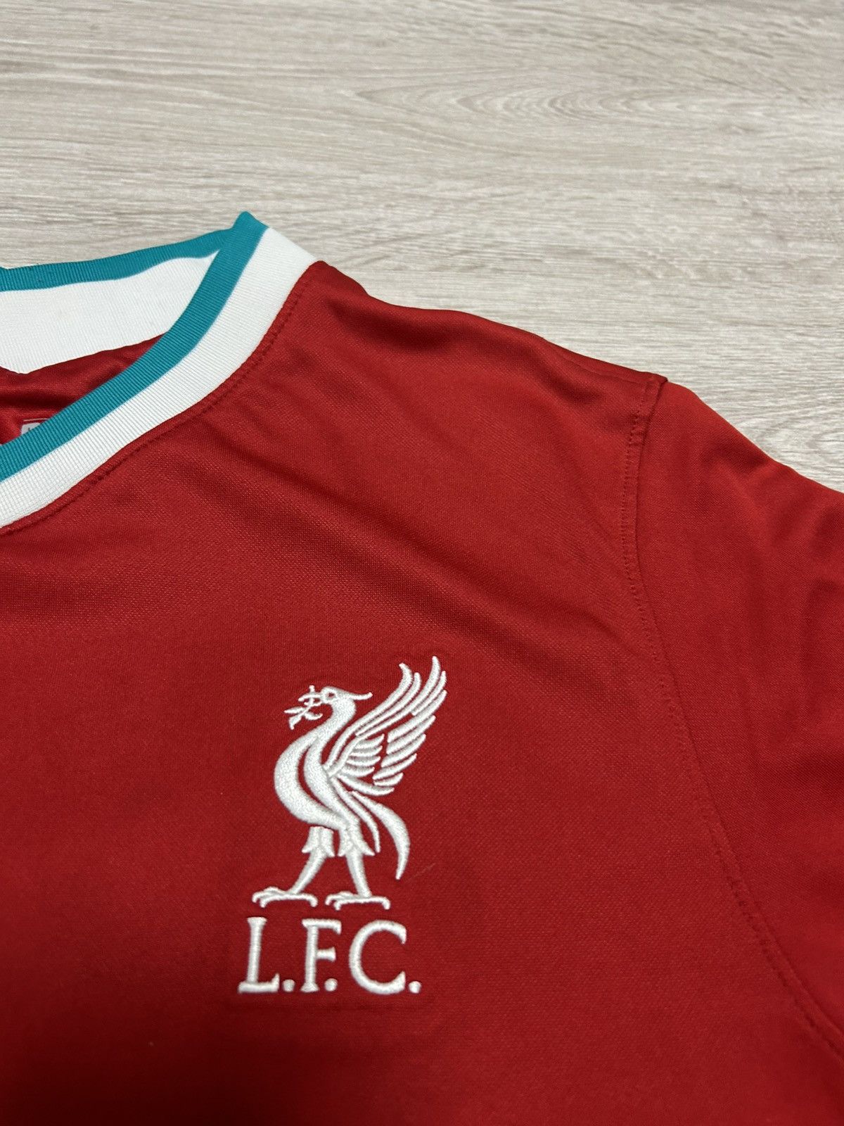 Nike Nike Soccer Jersey FC Liverpool 2020/21 away size M Size US M / EU 48-50 / 2 - 3 Thumbnail
