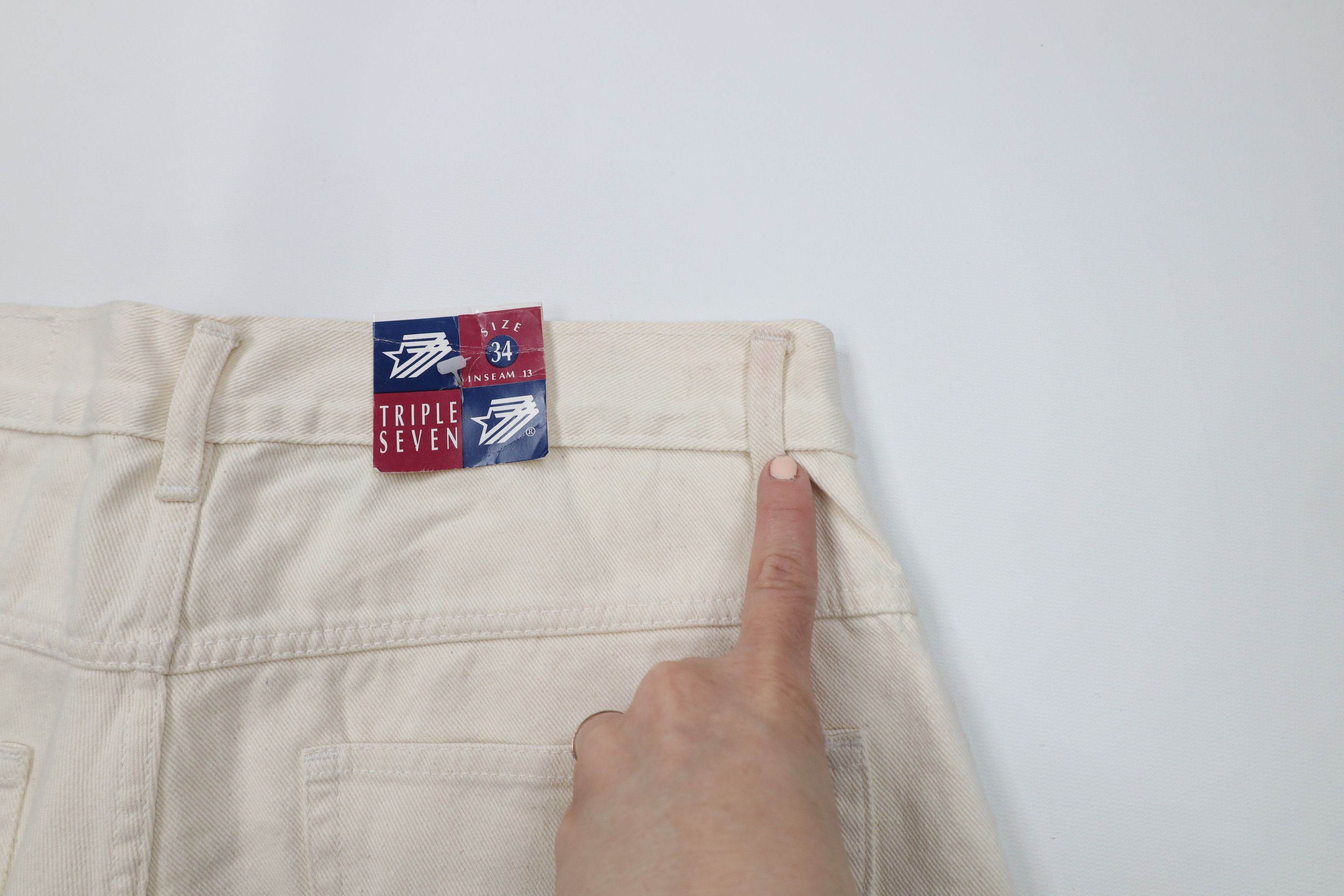Vintage Deadstock Vintage 90s Streetwear Jean Shorts Jorts Cream Size US 34 / EU 50 - 8 Thumbnail