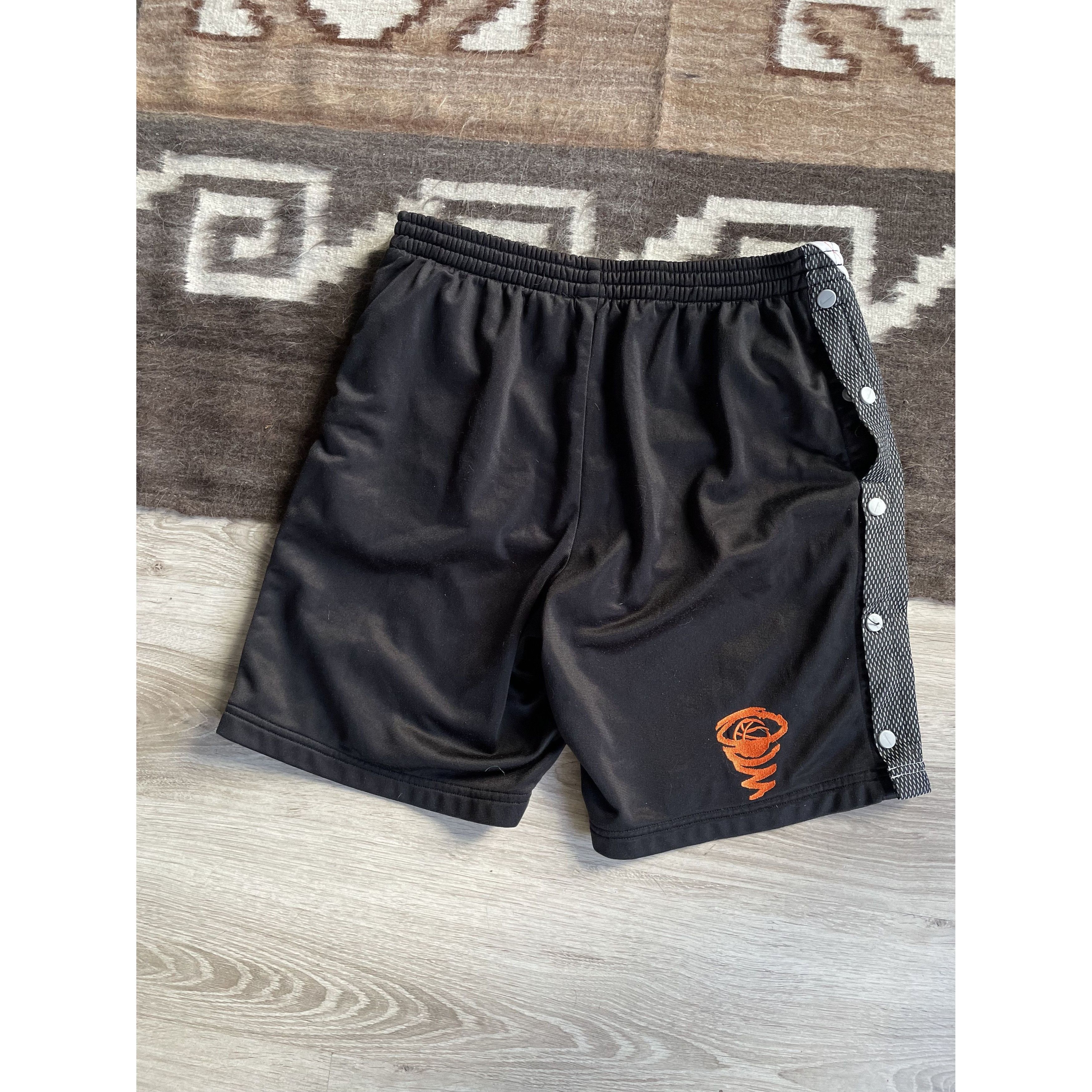 NBA Nike Basketball Hurricane Vintage Shorts 6831AC Size US 32 / EU 48 - 2 Thumbnail