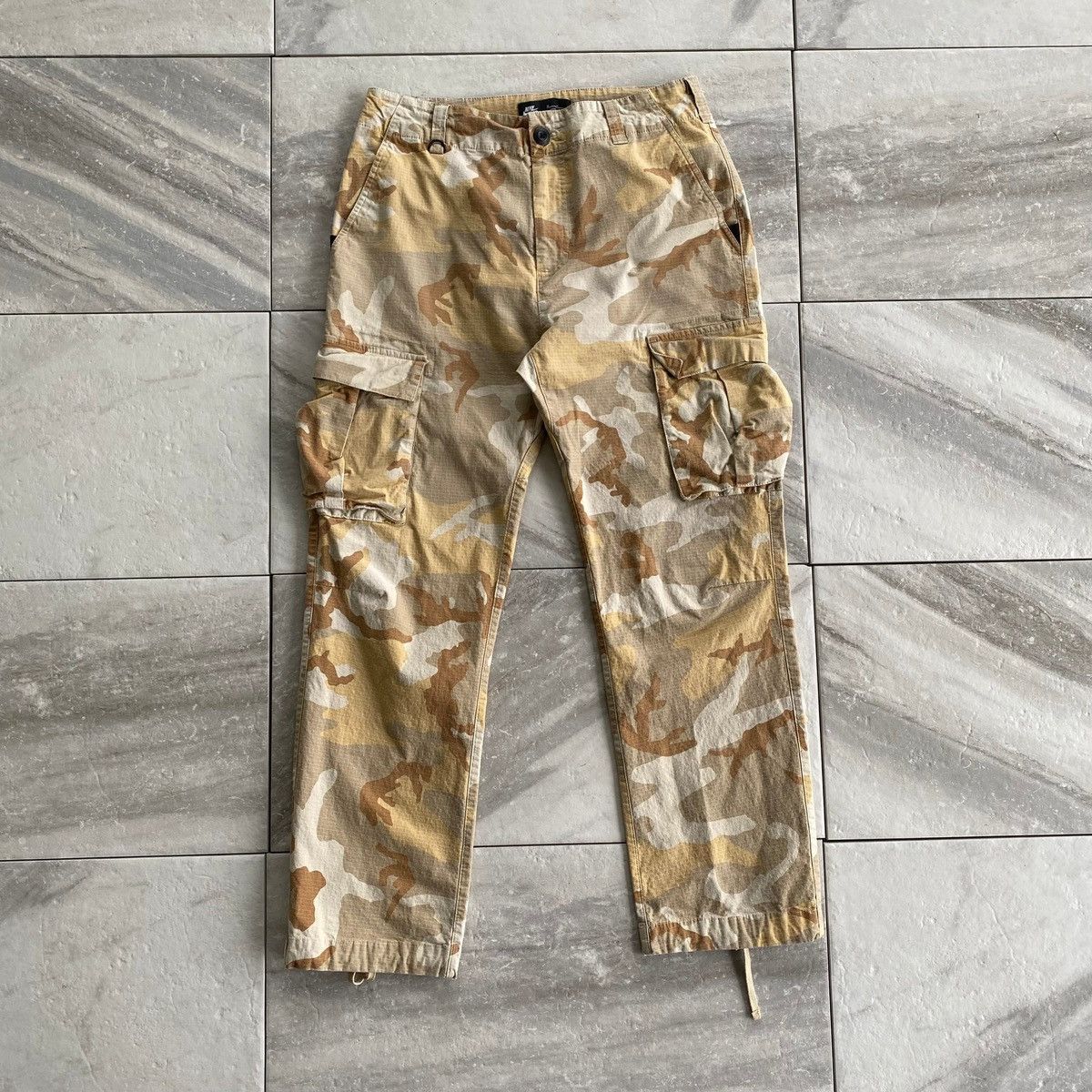 mens nike sb camo pants