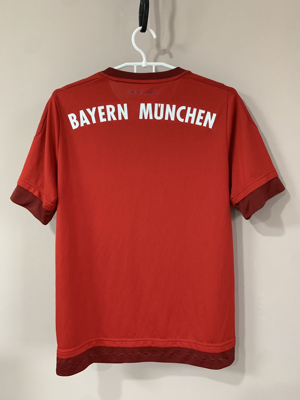 Adidas Bayern Munich 2015 home Football Shirt Adidas Soccer Jersey Size US XS / EU 42 / 0 - 2 Thumbnail