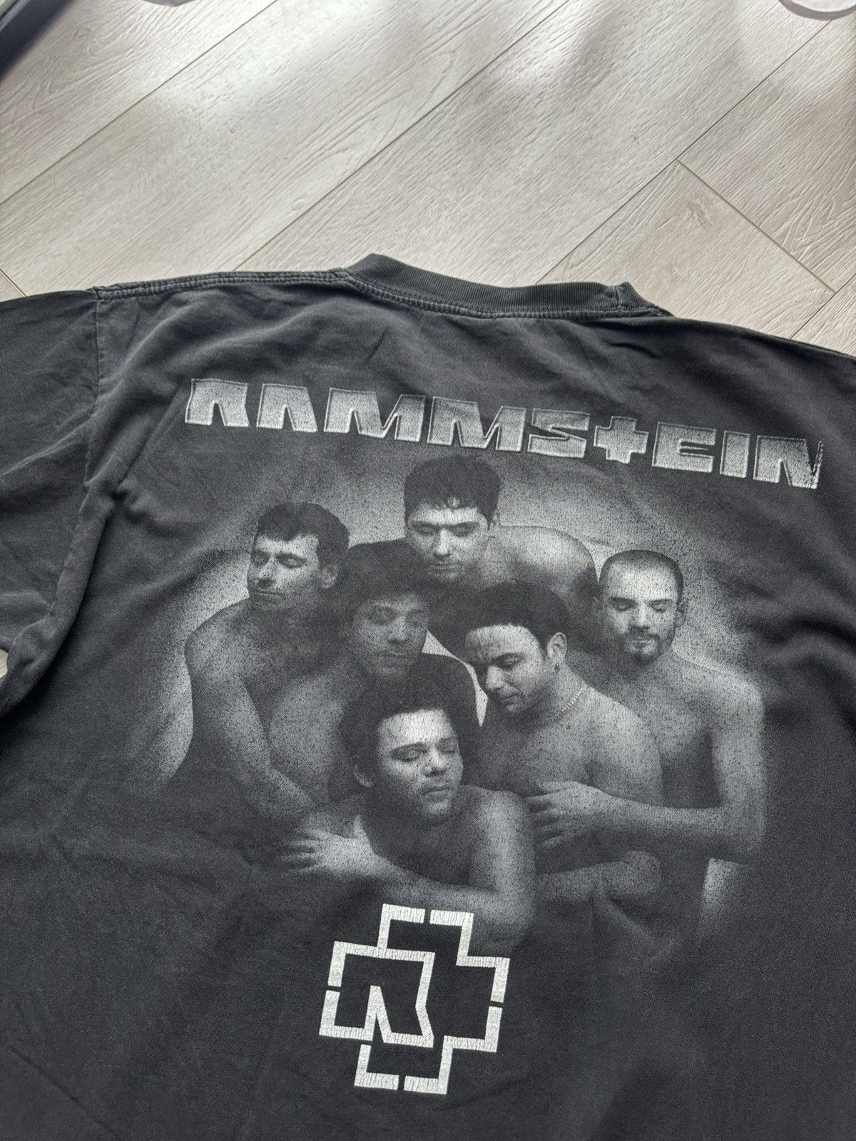 Band Tees Vintage 1995 Rammstein Herzeleid t-shirt Size US XL / EU 56 / 4 - 7 Thumbnail