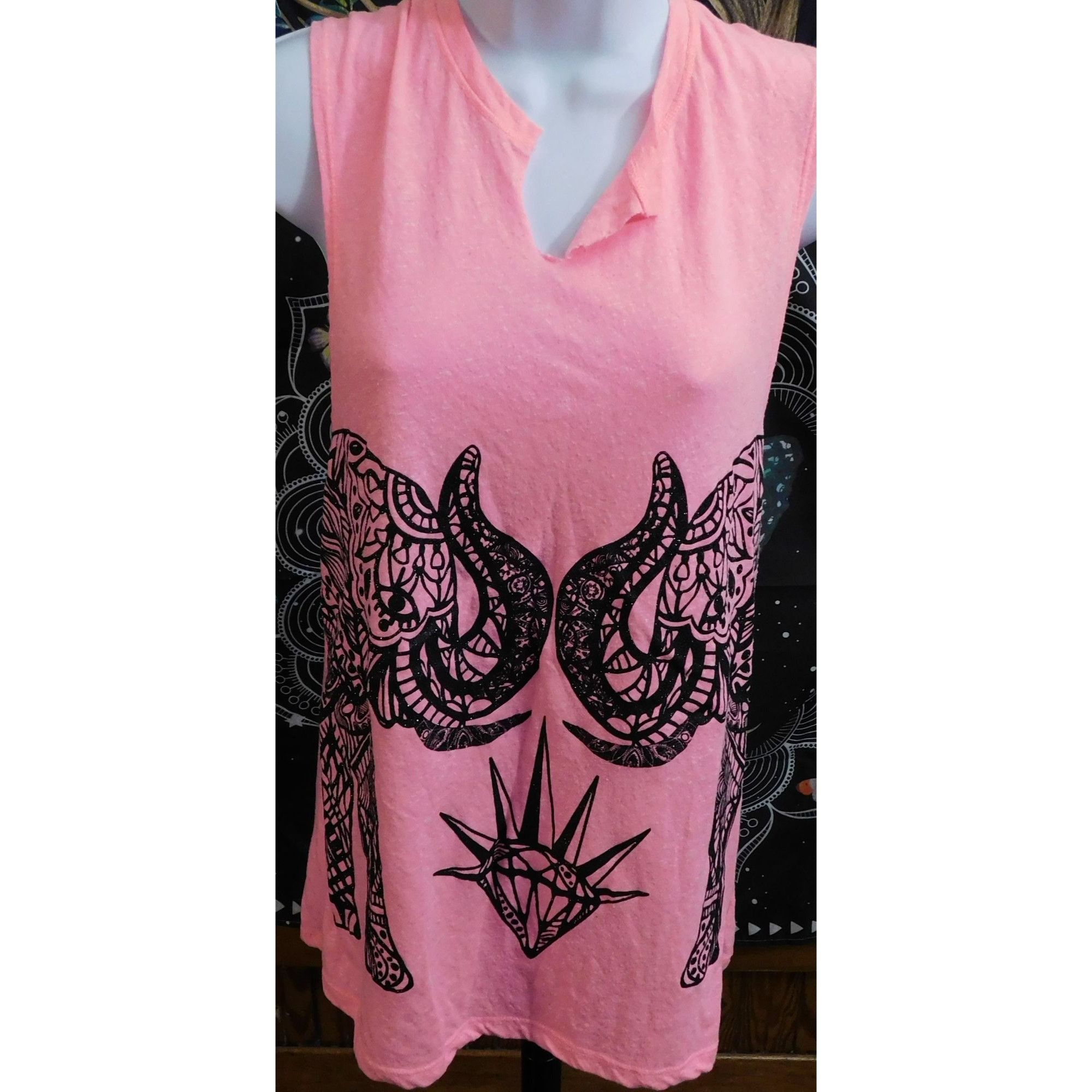 Other Wound Up Bohemian Sparkly Black And Pink Elephant Top Size XL / US 12-14 / IT 48-50 - 1 Thumbnail