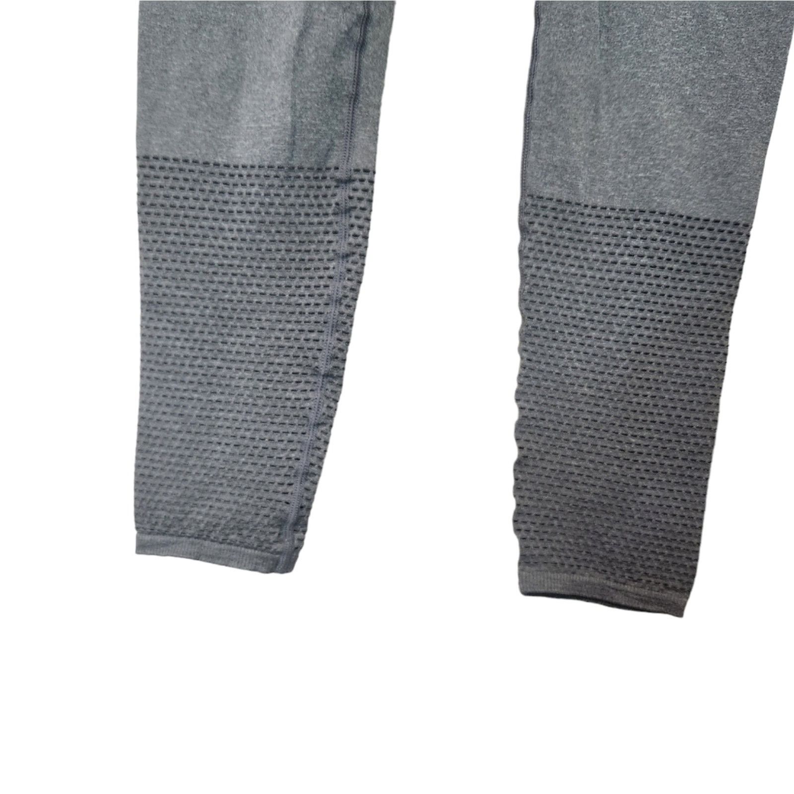 Fabletics Fabletics Seamless Gray Legging full length small Size 28" / US 6 / IT 42 - 7 Thumbnail