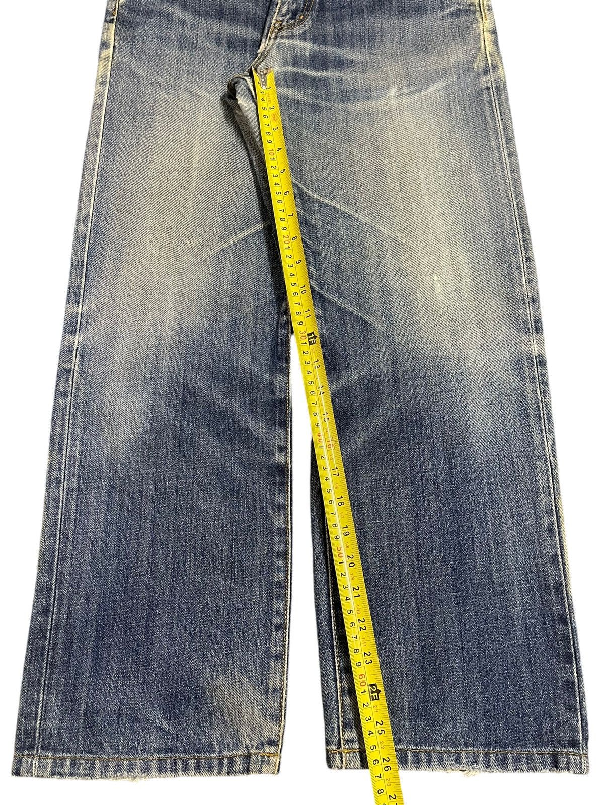 Uniqlo Vintage Japanese Uniqlo Blue Faded Wash Style Baggy Jeans Size US 30 / EU 46 - 13 Thumbnail