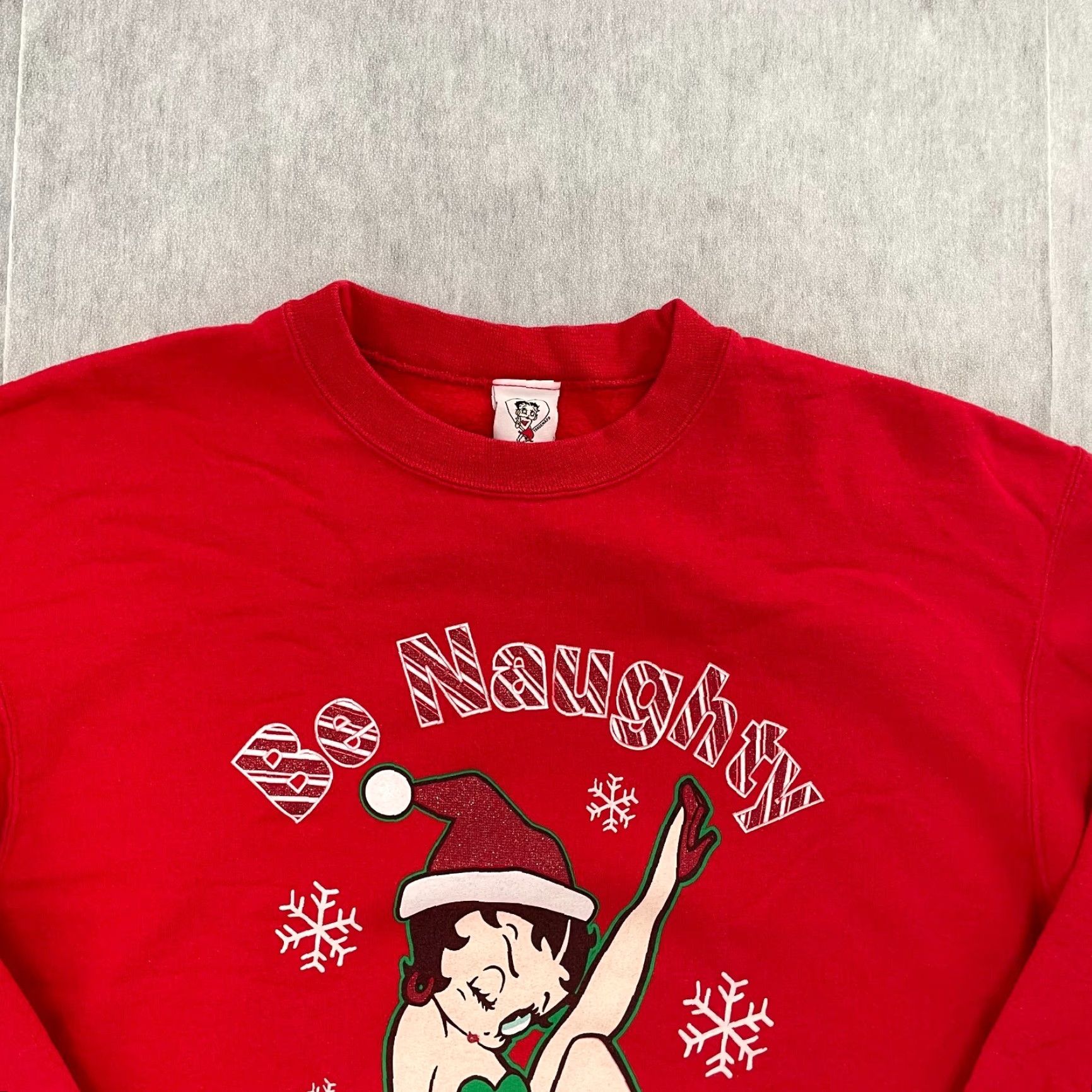 Vintage VINTAGE Betty Boop Sweater Women L Red Christmas Fleece Pullover Crew Neck Glitter Logo 90s Y2K Womens Size L / US 10 / IT 46 - 3 Thumbnail