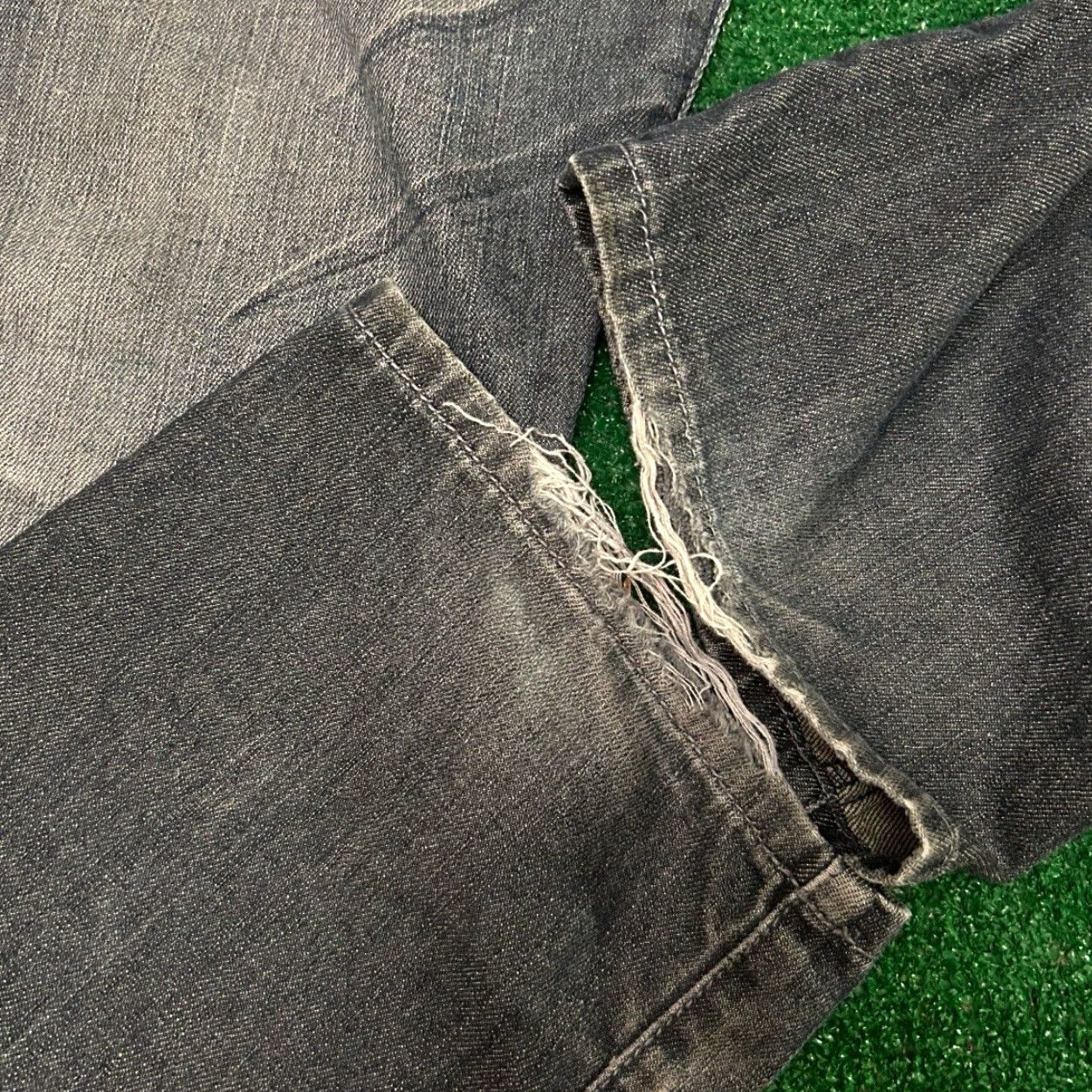 Marcs VINTAGE Marc Ecko Baggy Straight Jeans Mens Size 36 Grunge Hip Hop Skater Y2K 32 Inseam Distressed Denim Blue Mens Size US 36 / EU 52 - 5 Thumbnail
