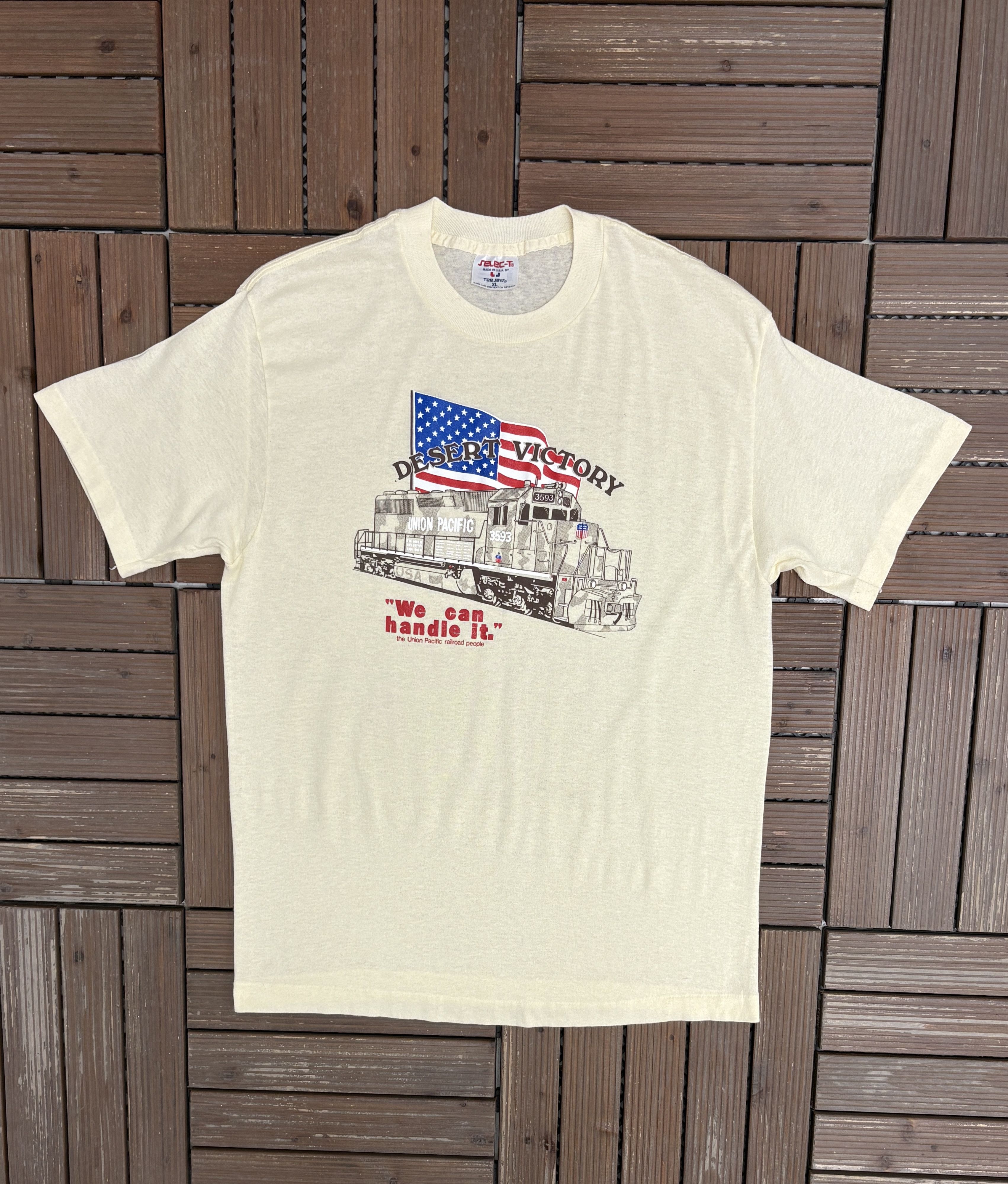Vintage Union Pacific Railroad Desert Victory Vintage T-Shirt Tee Size US XL / EU 56 / 4 - 1 Thumbnail