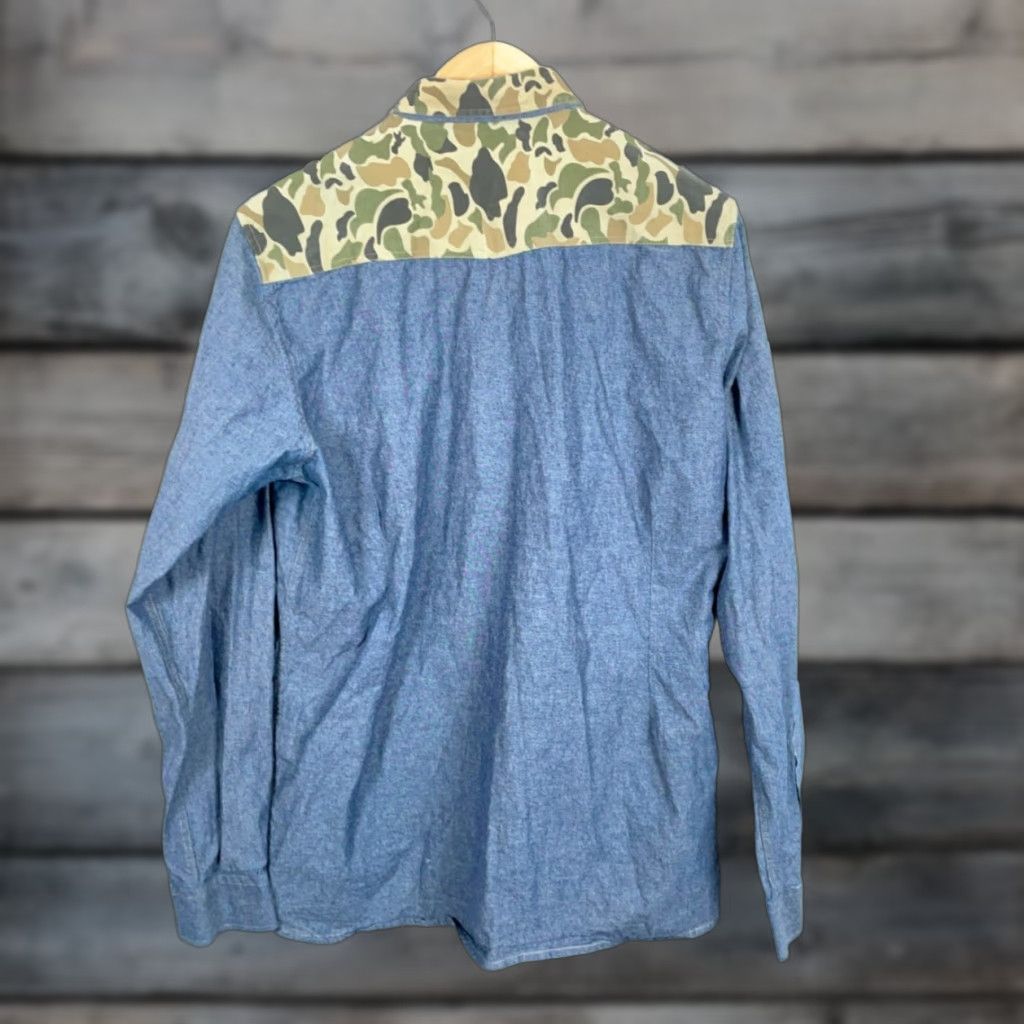 YOKE AKOO Chambray Shirt Mens XL Blue Green Camo Yoke Trim Streetwear Camouflage Button-Up Juniors None Size US XL / EU 56 / 4 - 1 Thumbnail