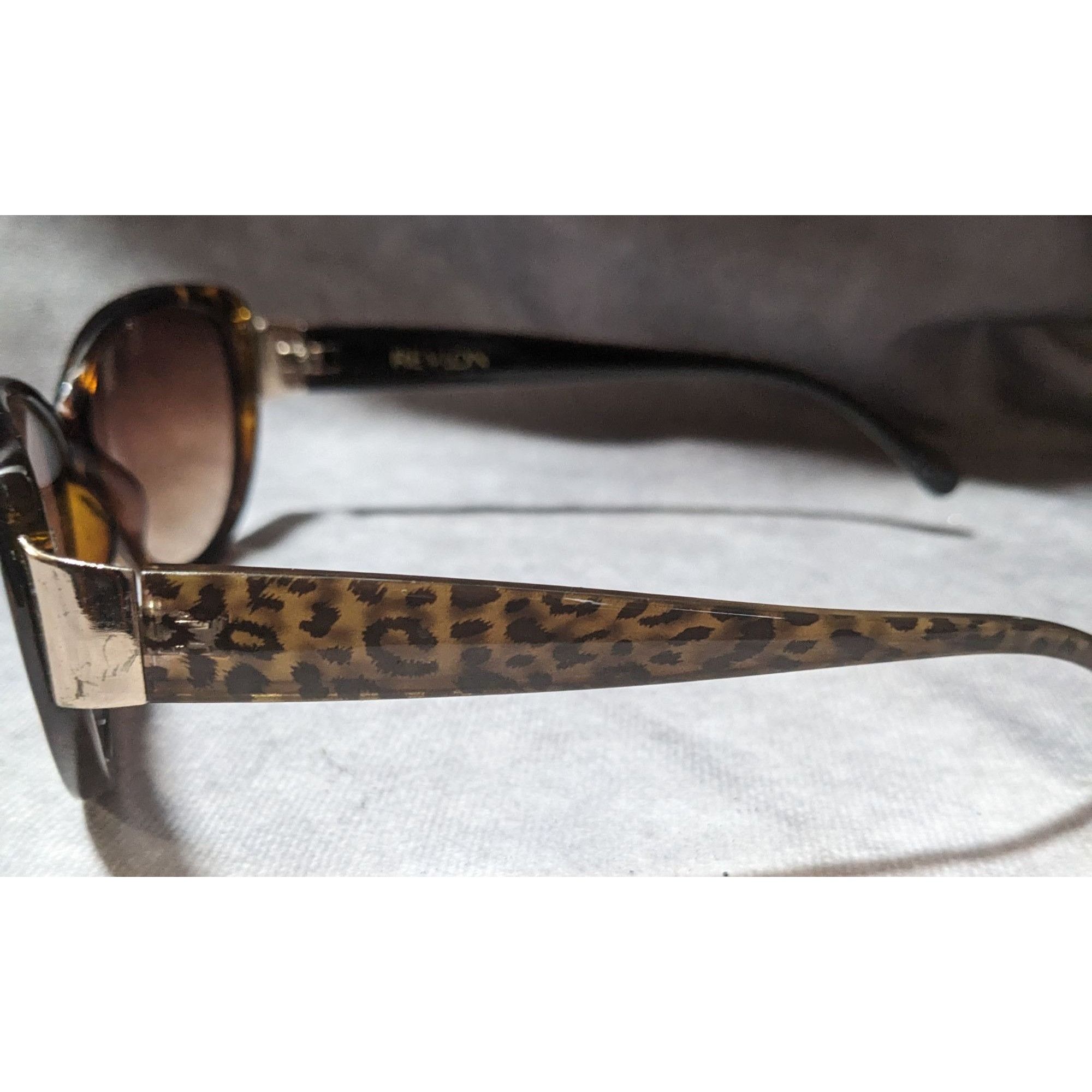 Other Retro Revlon Tortoise Shell And Leopard Print Sunglasses Size ONE SIZE - 11 Thumbnail