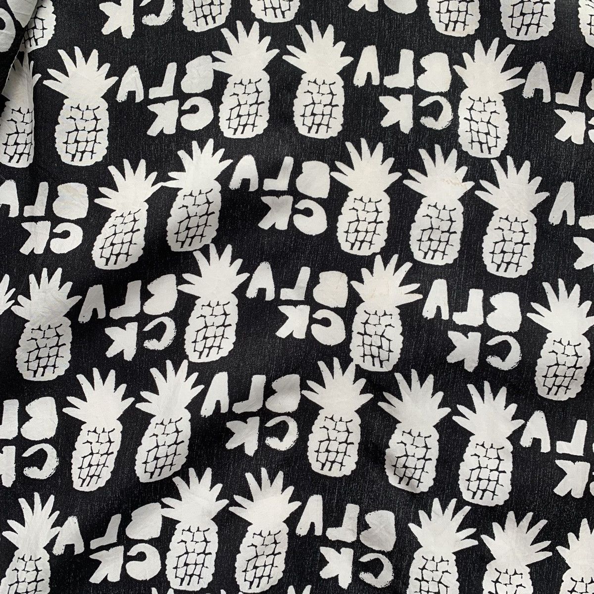 Comme des Garcons BLACK COMME des Garcons Pineapple Logo Short Sleeve Shirt Size US XS / EU 42 / 0 - 6 Thumbnail