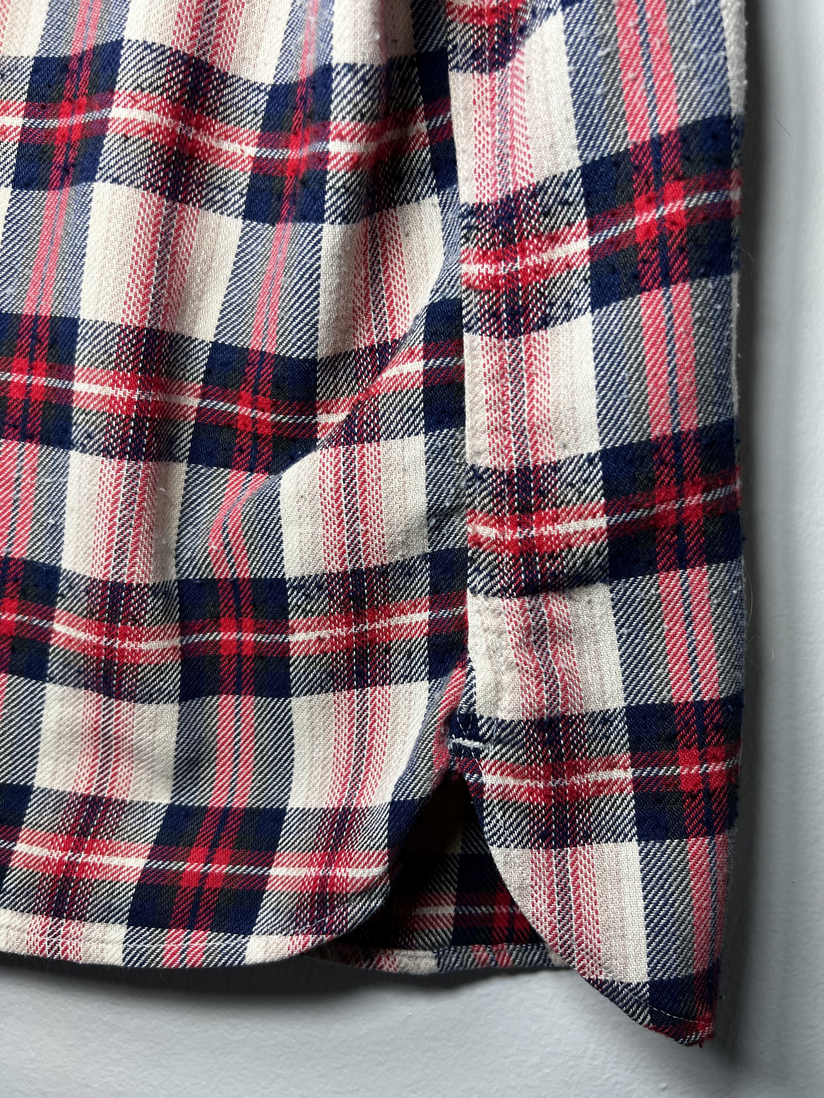 Flannel × JCPenney × Vintage Vintage JC Penny Red White and Blue Button Up Shirt Size US L / EU 52-54 / 3 - 6 Thumbnail