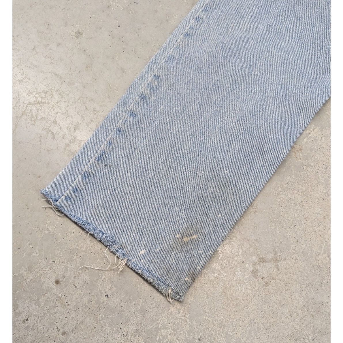 Lee × Vintage Vintage Lee Storm Rider Light Blue Distressed Denim Jeans Size US 34 / EU 50 - 9 Thumbnail