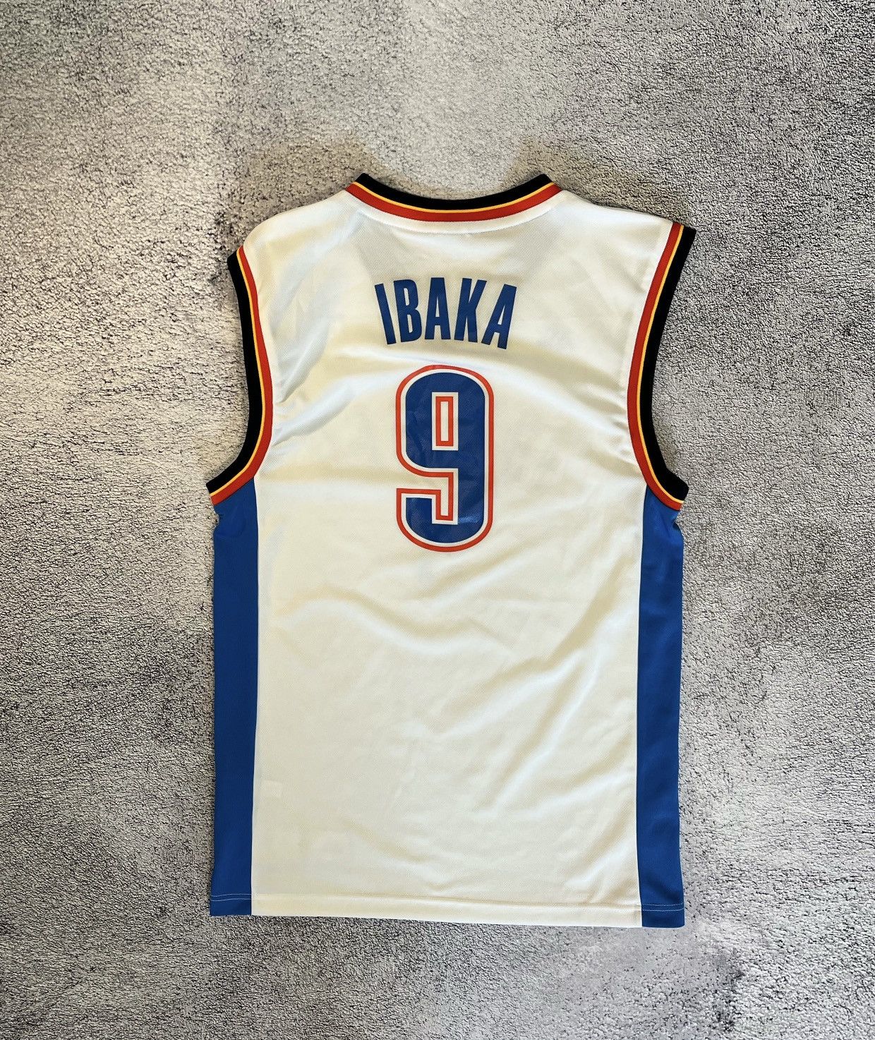 Adidas Oklahoma City Thunder Ibaka 9 Jersey Adidas NBA Home Shirt Size US S / EU 44-46 / 1 - 2 Thumbnail