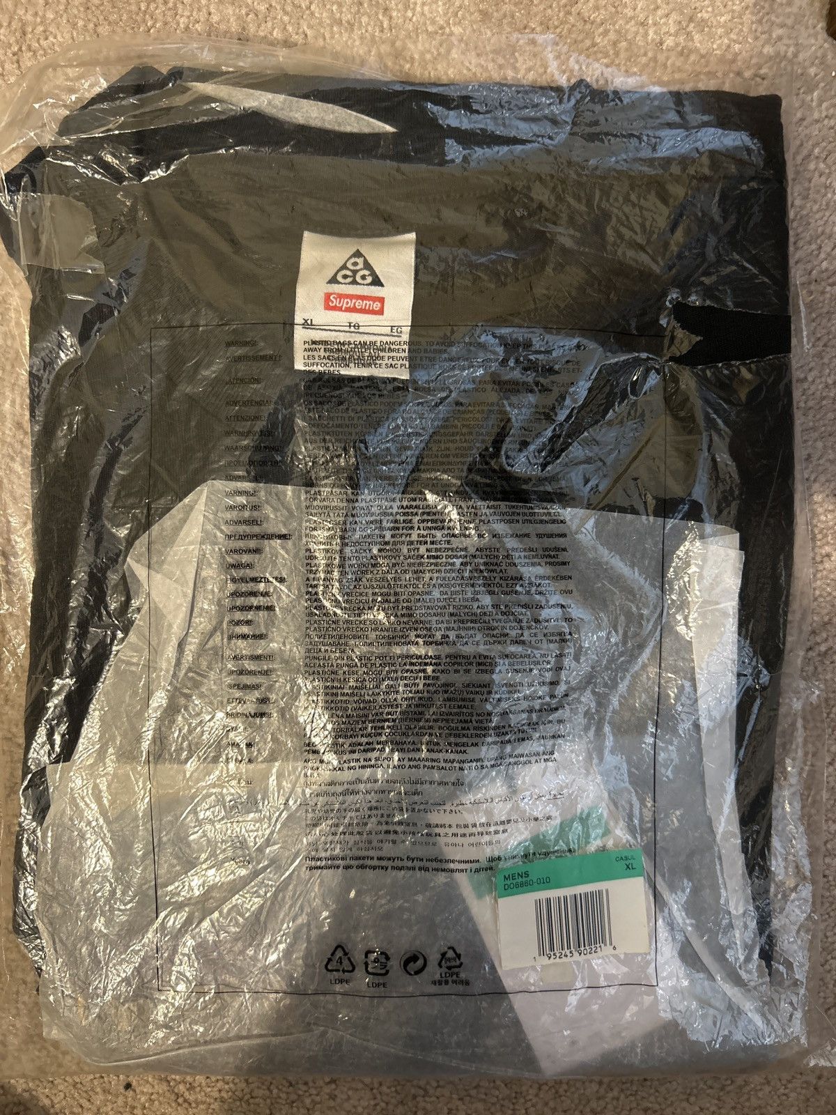 Nike ACG × Supreme Supreme x Nike ACG Grid Tee 'Black' Size US XL / EU 56 / 4 - 2 Thumbnail
