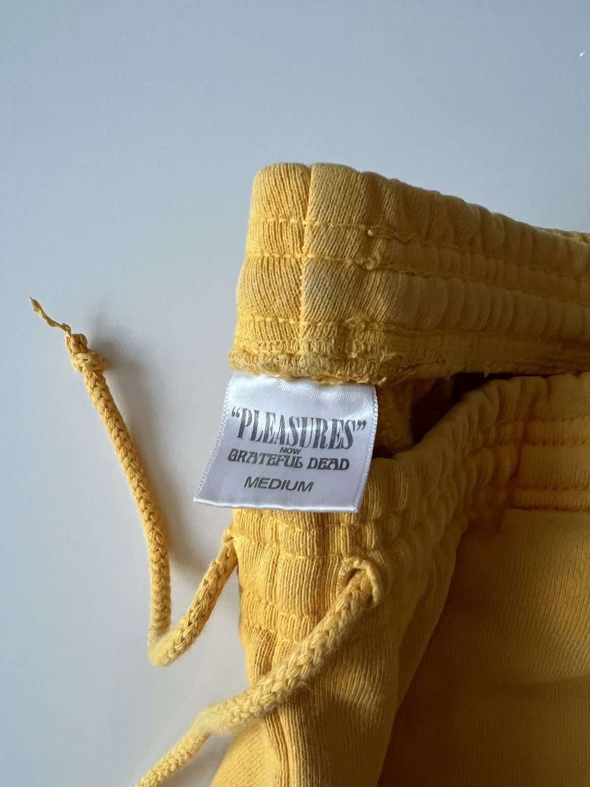 Grateful Dead × Pleasures Pleasures Grateful Dead Yellow Sweatpants Size Medium Size US 32 / EU 48 - 2 Thumbnail