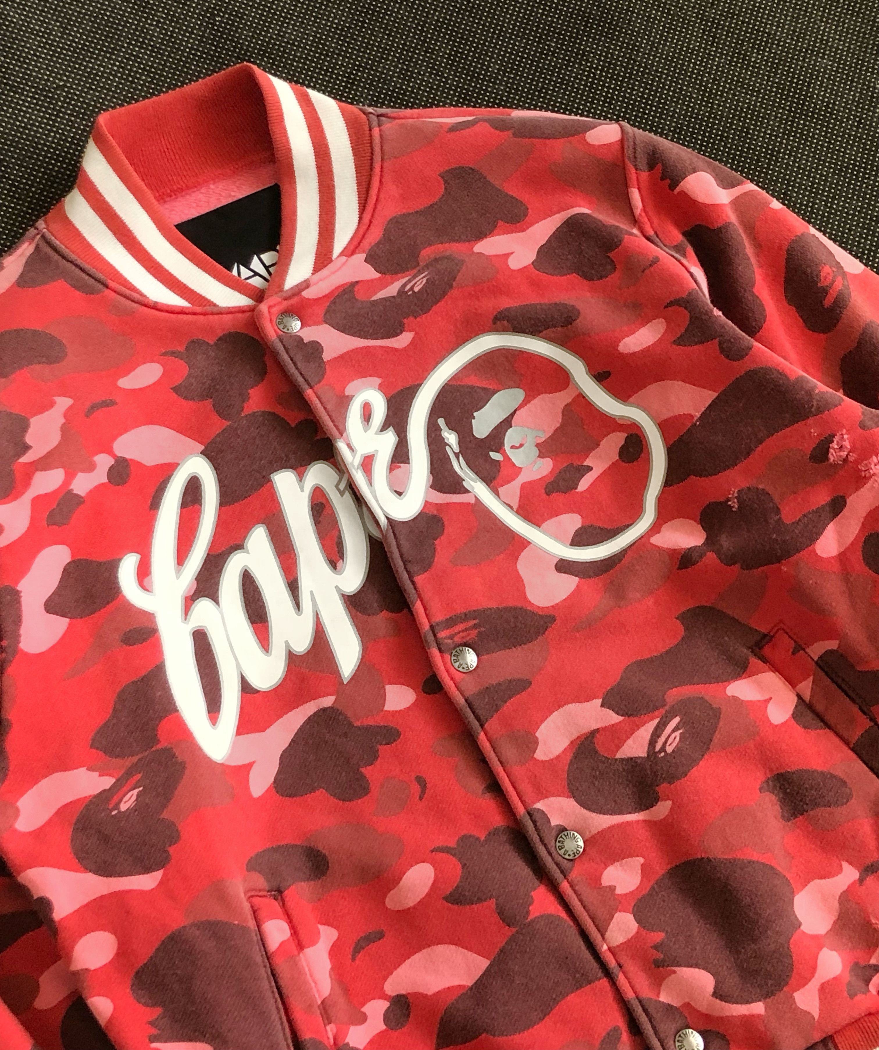 Bape RARE🔥BAPE OG RED CAMO SWEAT VARSITY JACKET Size US L / EU 52-54 / 3 - 9 Thumbnail