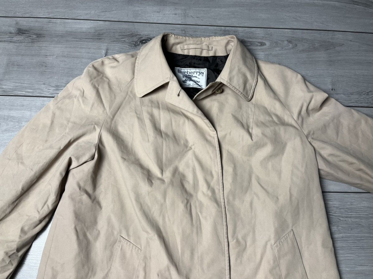 Burberry Vintage Burberry’s coat size Small Size US S / EU 44-46 / 1 - 3 Thumbnail