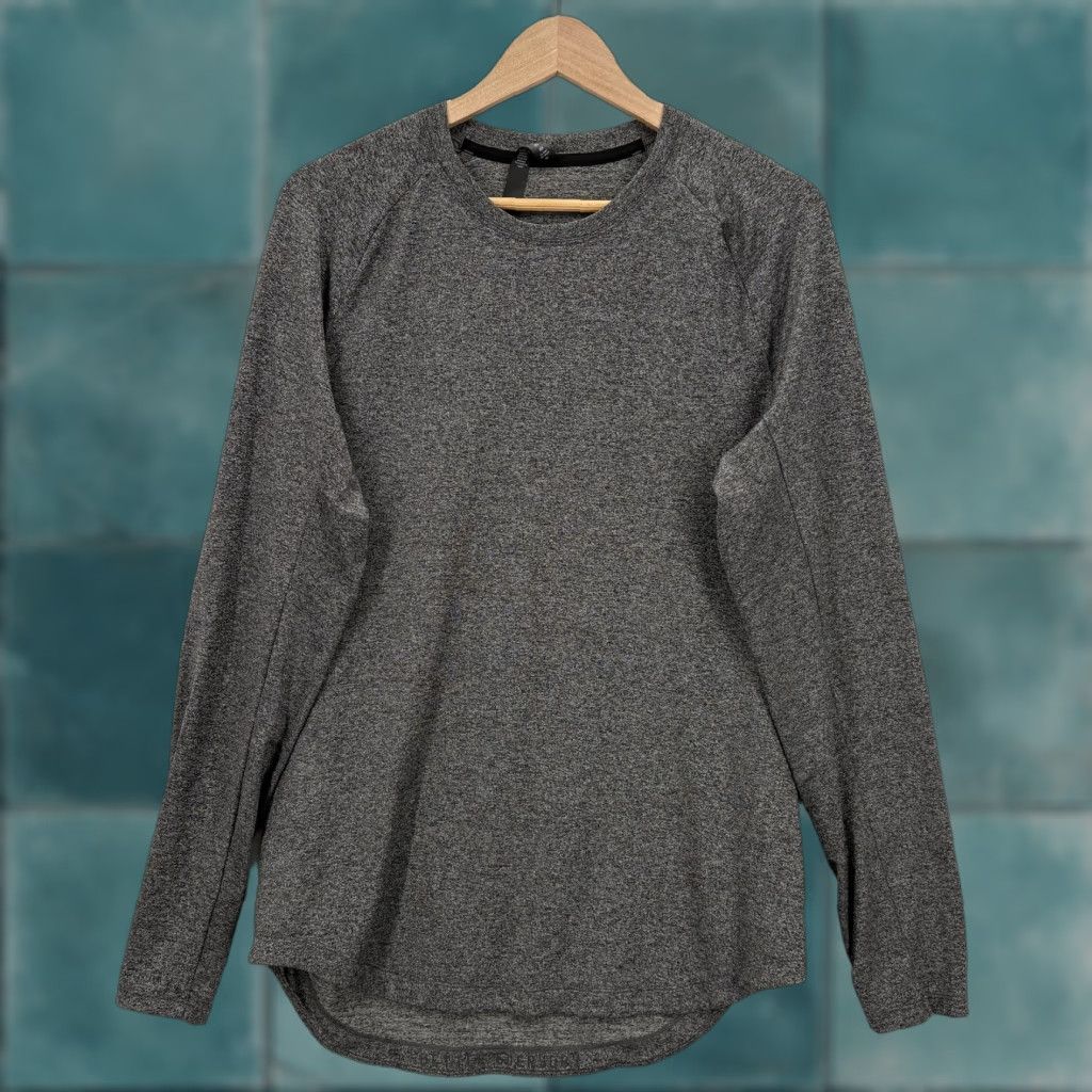 Lululemon Lululemon Shirt Mens M Gray Long Sleeve Performance Athletic Running Gym Raglan Crew Neck Lightweight Moisture Wicking Quick Dry Size US M / EU 48-50 / 2 - 1 Thumbnail