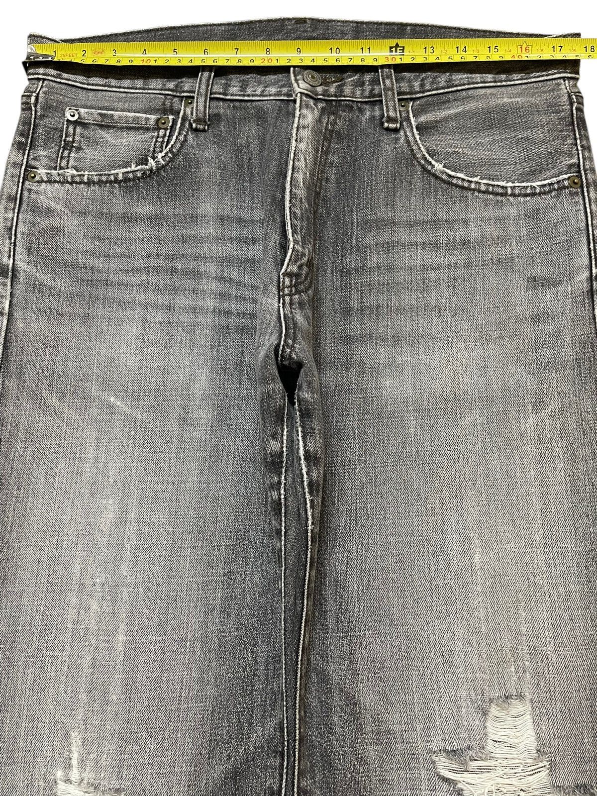 Uniqlo Vintage Japanese Uniqlo Faded Wash Distressed Loose Jeans Size US 34 / EU 50 - 11 Thumbnail