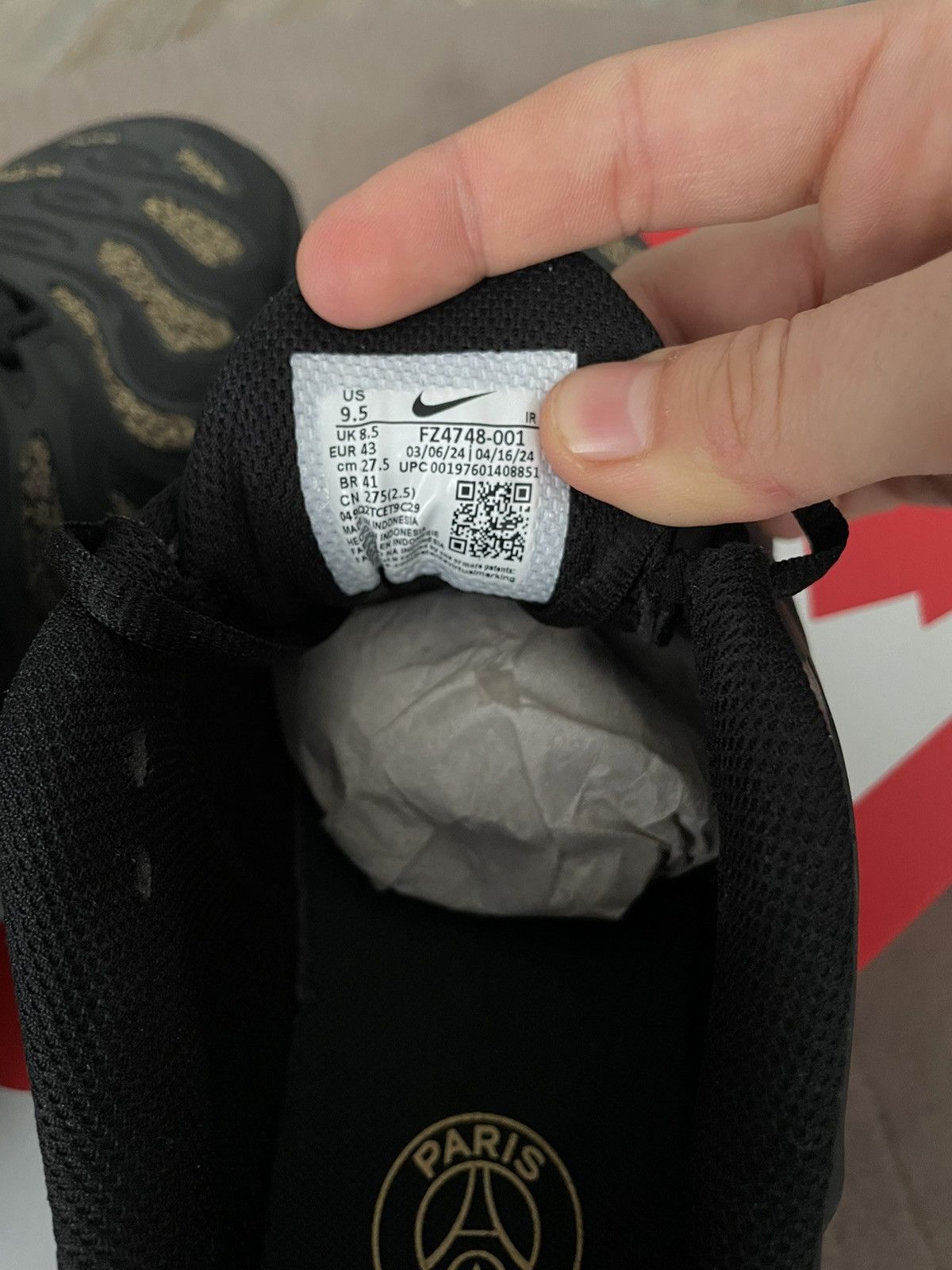 Nike Nike Paris Saint-Germain Size US 9.5 / EU 42-43 - 7 Thumbnail