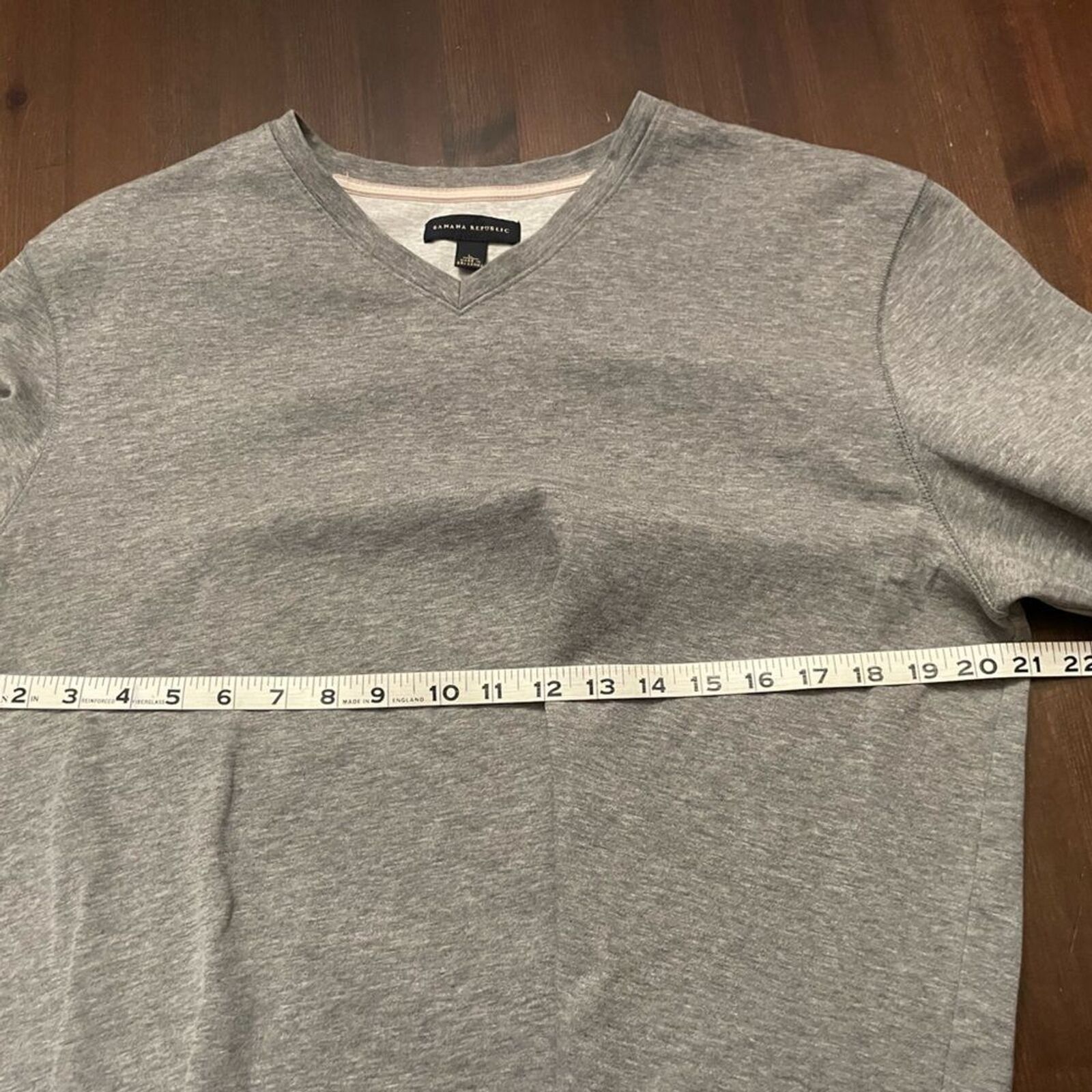 Banana Republic Banana Republic V-Neck Men’s Activewear Shirt Size Large Size US L / EU 52-54 / 3 - 7 Thumbnail
