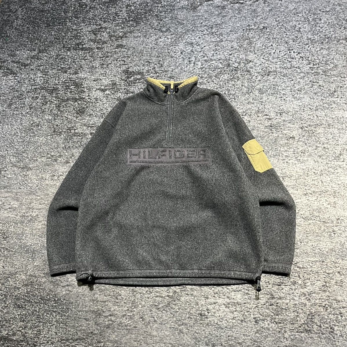 Tommy Hilfiger Vintage Tommy Hilfiger Skater Gray 1/4 Zip Fleece Sweater Size US XL / EU 56 / 4 - 1 Thumbnail
