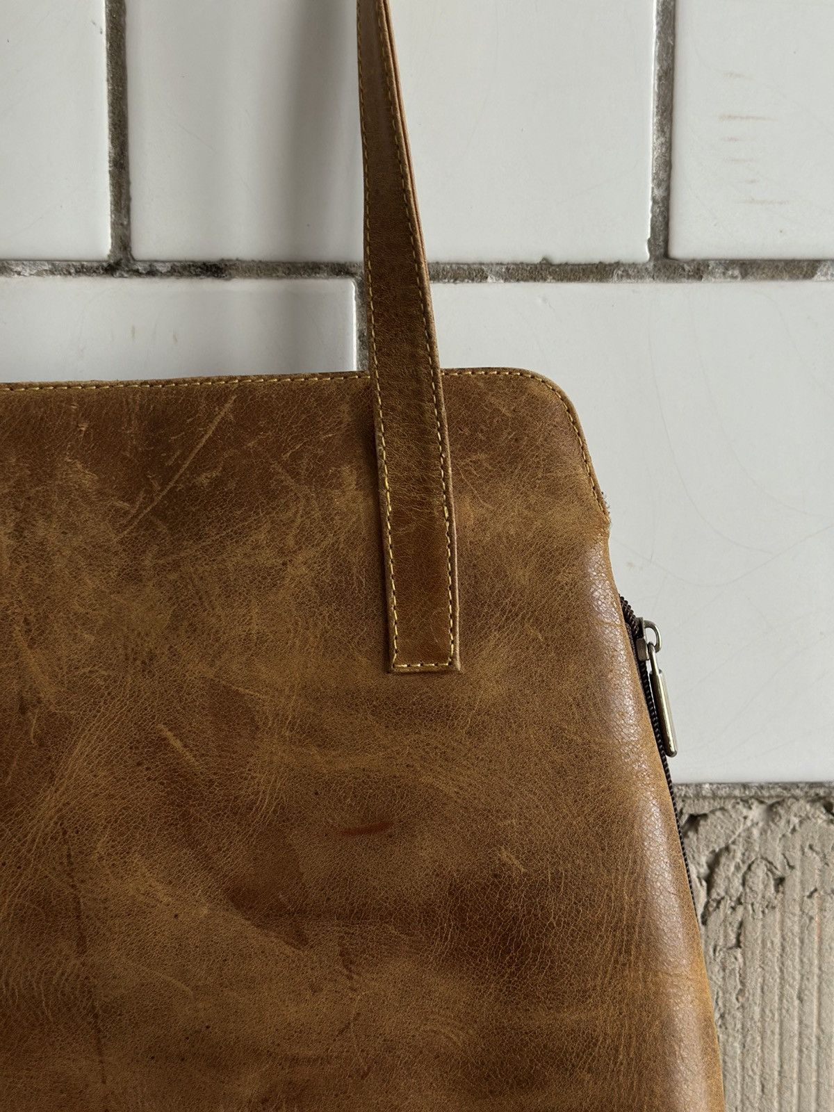 Genuine Leather Vintage Japanese Style Leather Hands Bag Y2K 00s USA Size ONE SIZE - 9 Thumbnail