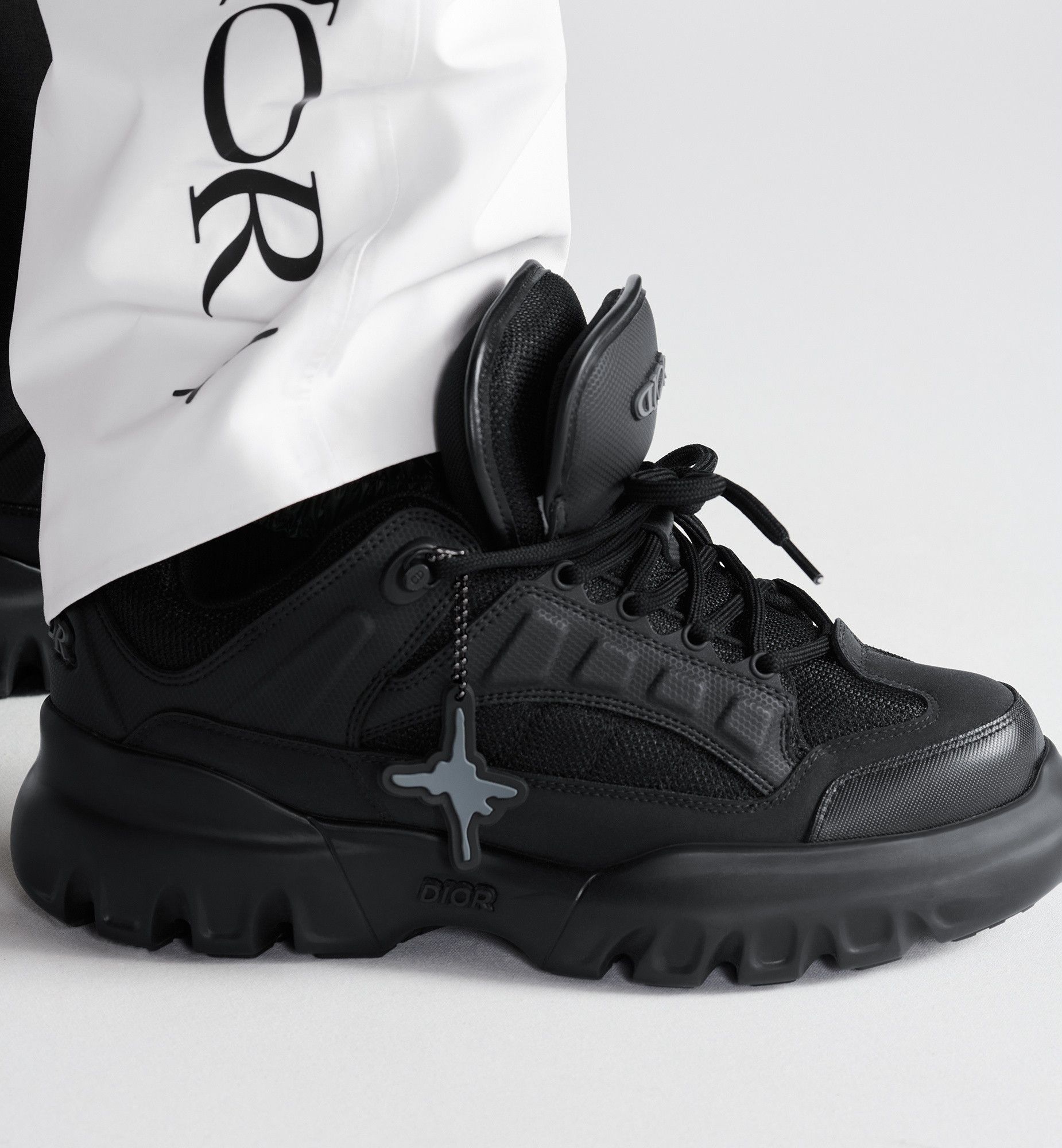 Dior o1w1db10825 3DE395ZDS Lewis Hamilton Snow Derby Shoes Black Size US 11 / EU 44 - 5 Thumbnail