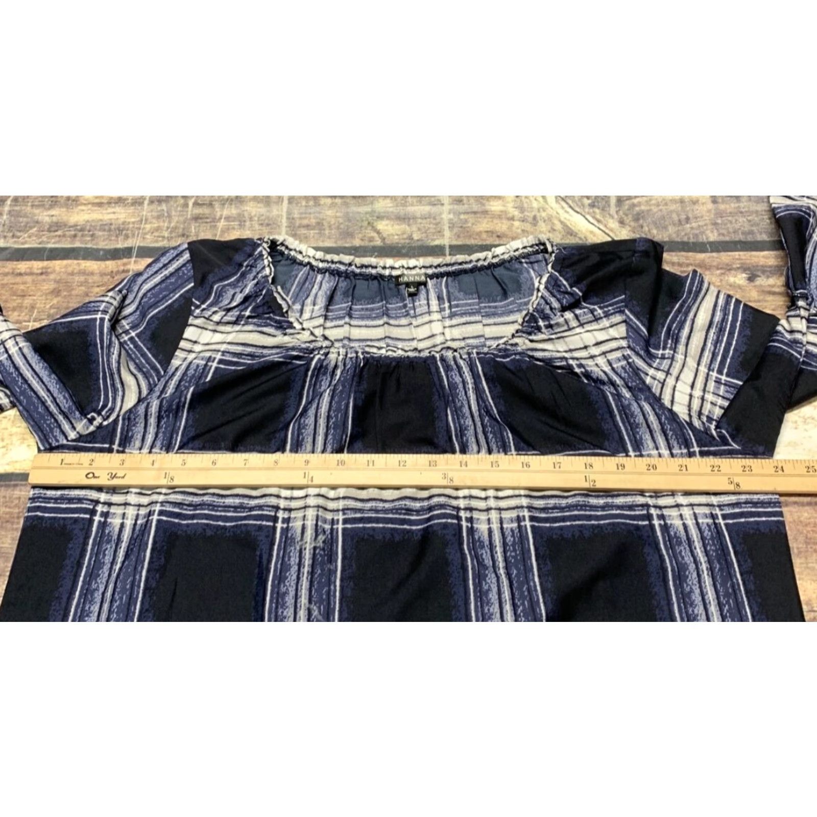Vintage Hanna Blouse Shirt Blue White 3/4 Sleeve Bell 3" Side Slits L Womens Vintage No 100% Polyester Tunic Casual Size L / US 10 / IT 46 - 7 Thumbnail