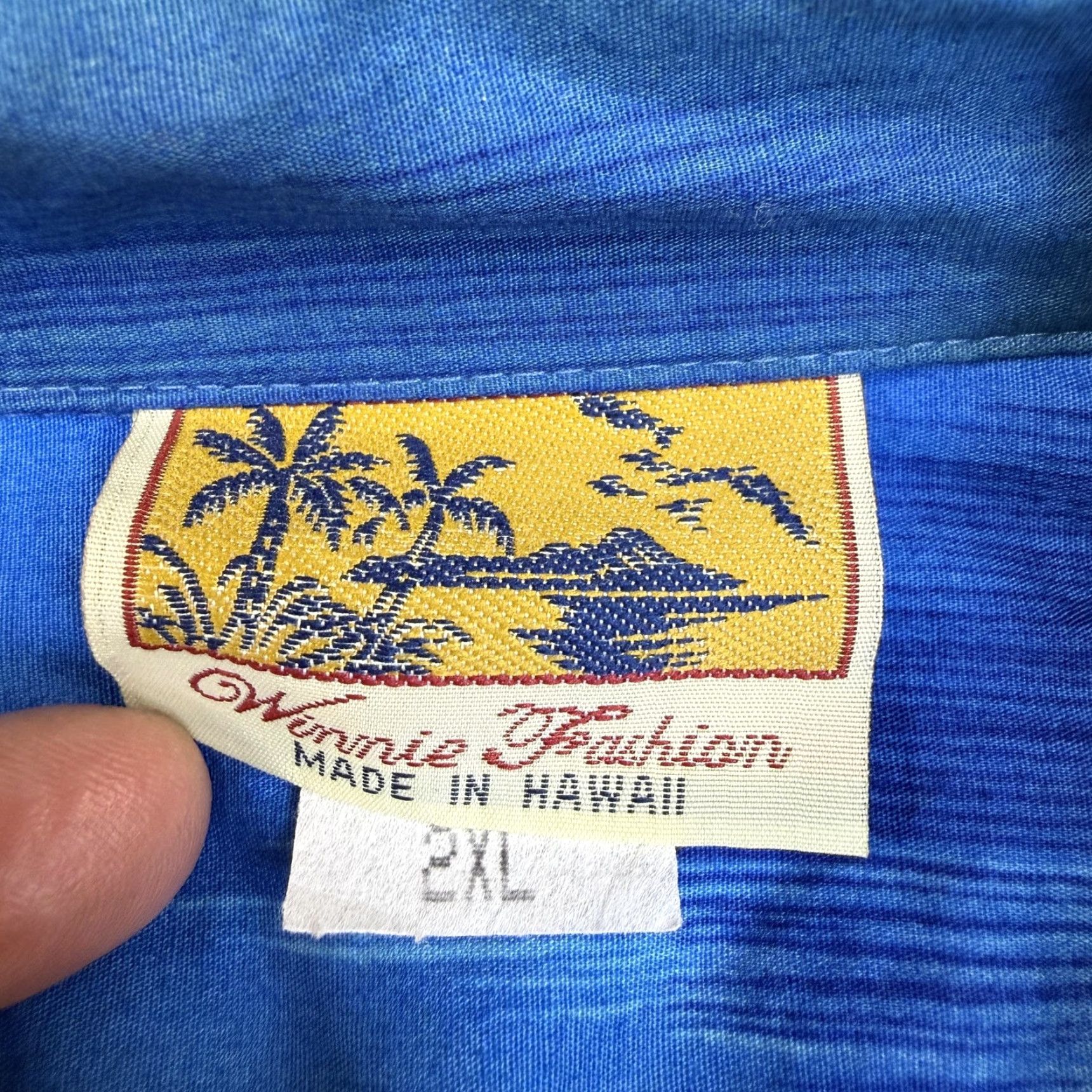 Vintage VTG Winnie Fashion Hawaiian Shirt 2XL Button-Up AOP Palm Tree Sunset Beach Men Blue Short Sleeve Collared Wrap Graphic/N/A? Size US XXL / EU 58 / 5 - 3 Thumbnail