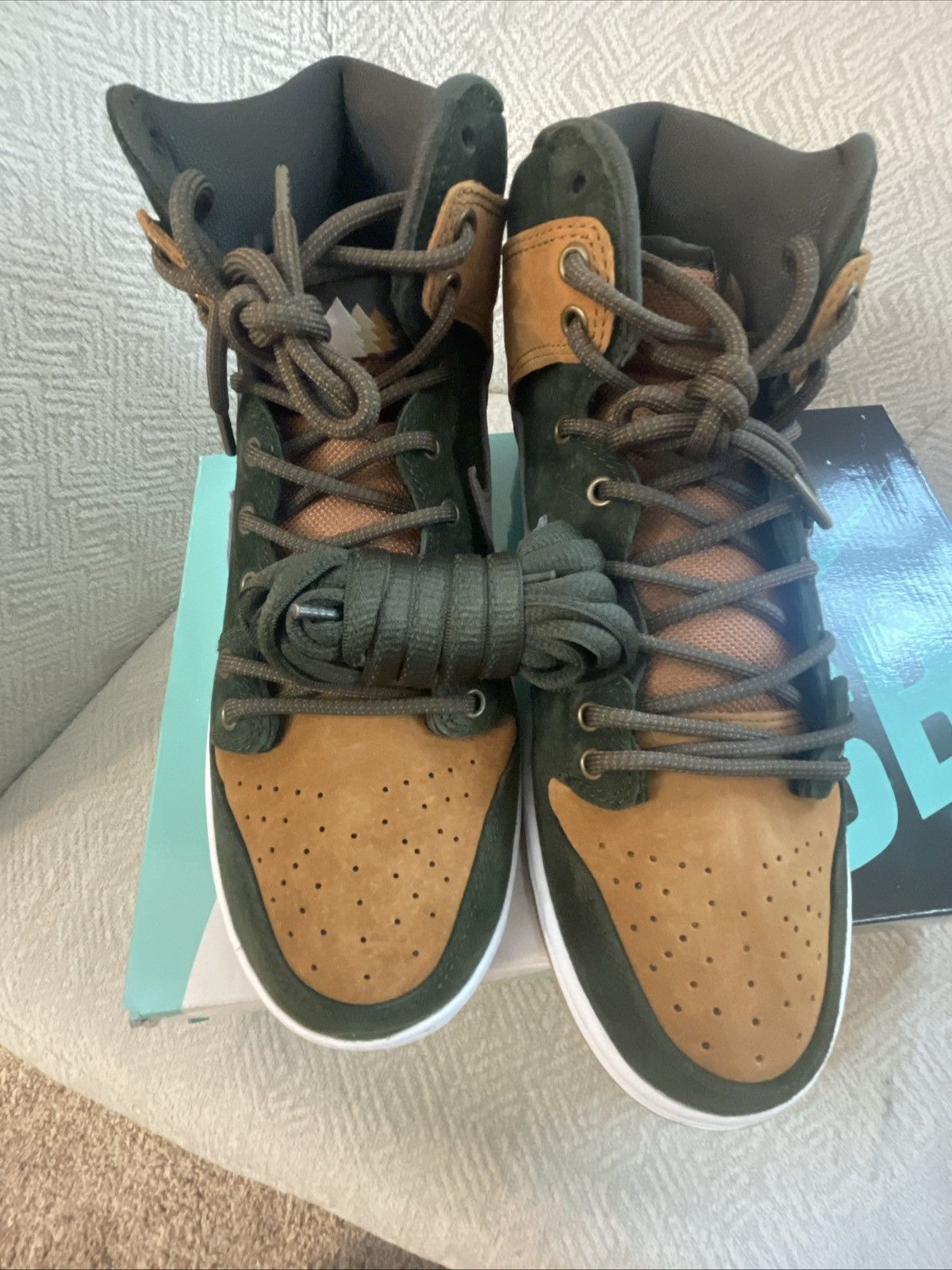 Nike SB Nike SB Dunk High PRM HG QS Size US 9.5 / EU 42-43 - 16 Thumbnail