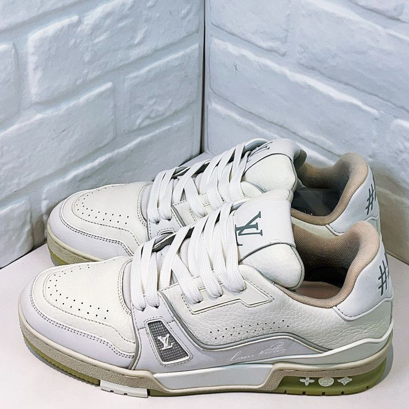 Louis Vuitton Louis Vuitton White Leather Trainer Sneakers -2508 Size US 8.5 / EU 41-42 - 1 Thumbnail
